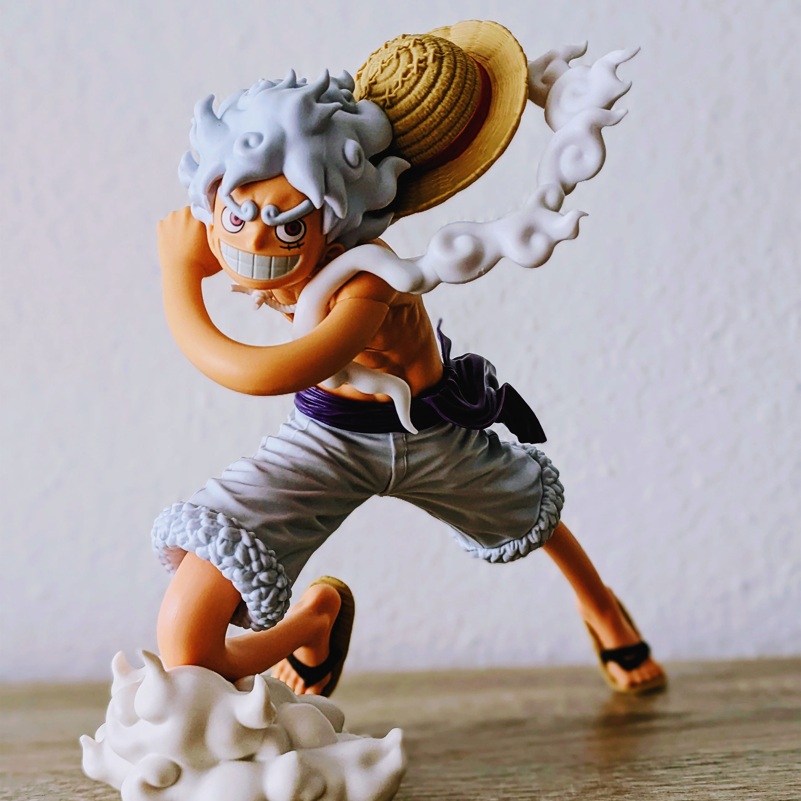 One Piece: Gear 5 - Figura Monkey D. Luffy Grandista