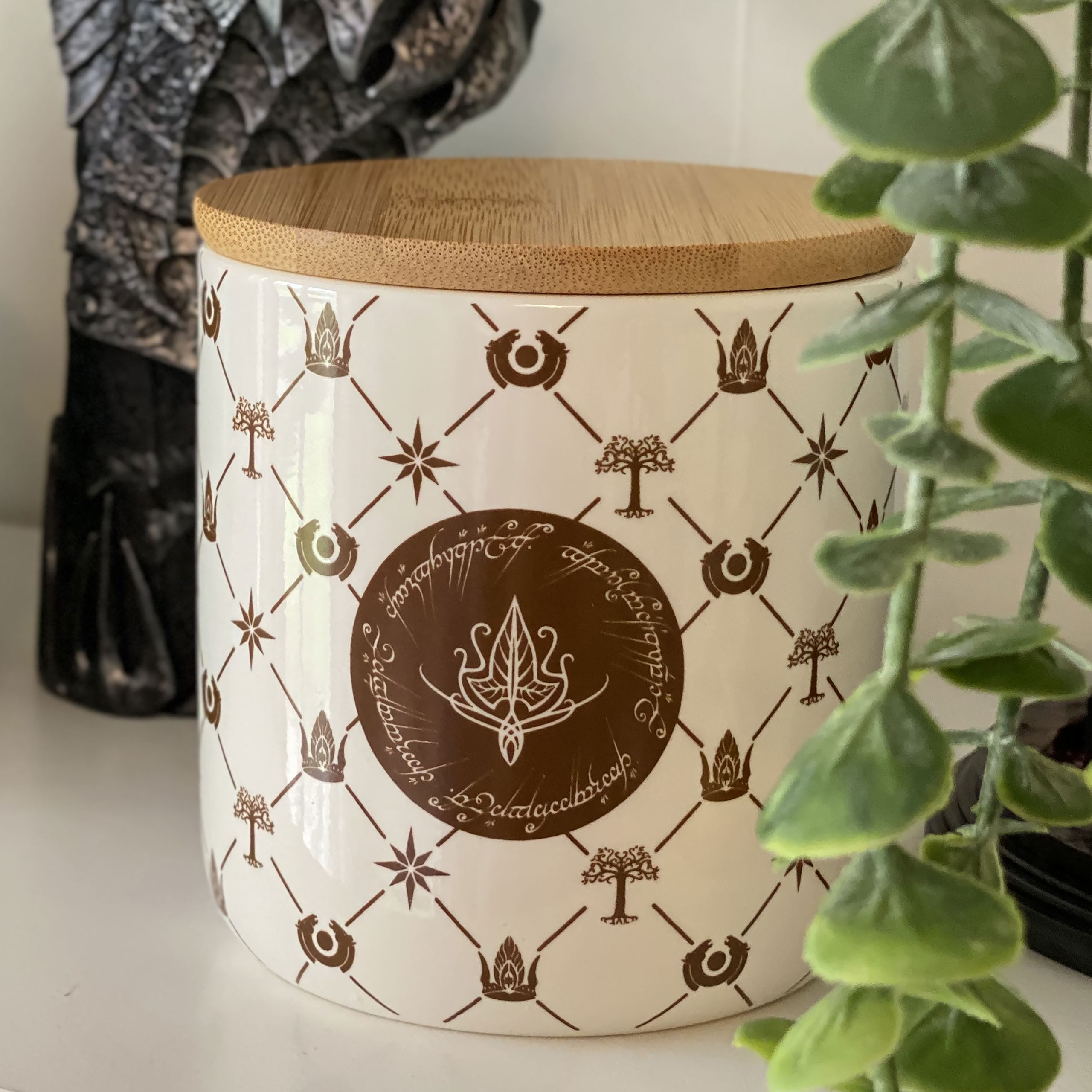 Sagan om Ringen - Lövbrosch Burk Serein Collection