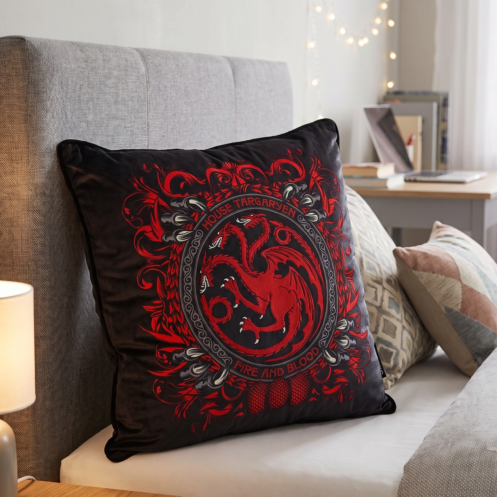 Game of Thrones - Cojín deluxe Casa Targaryen