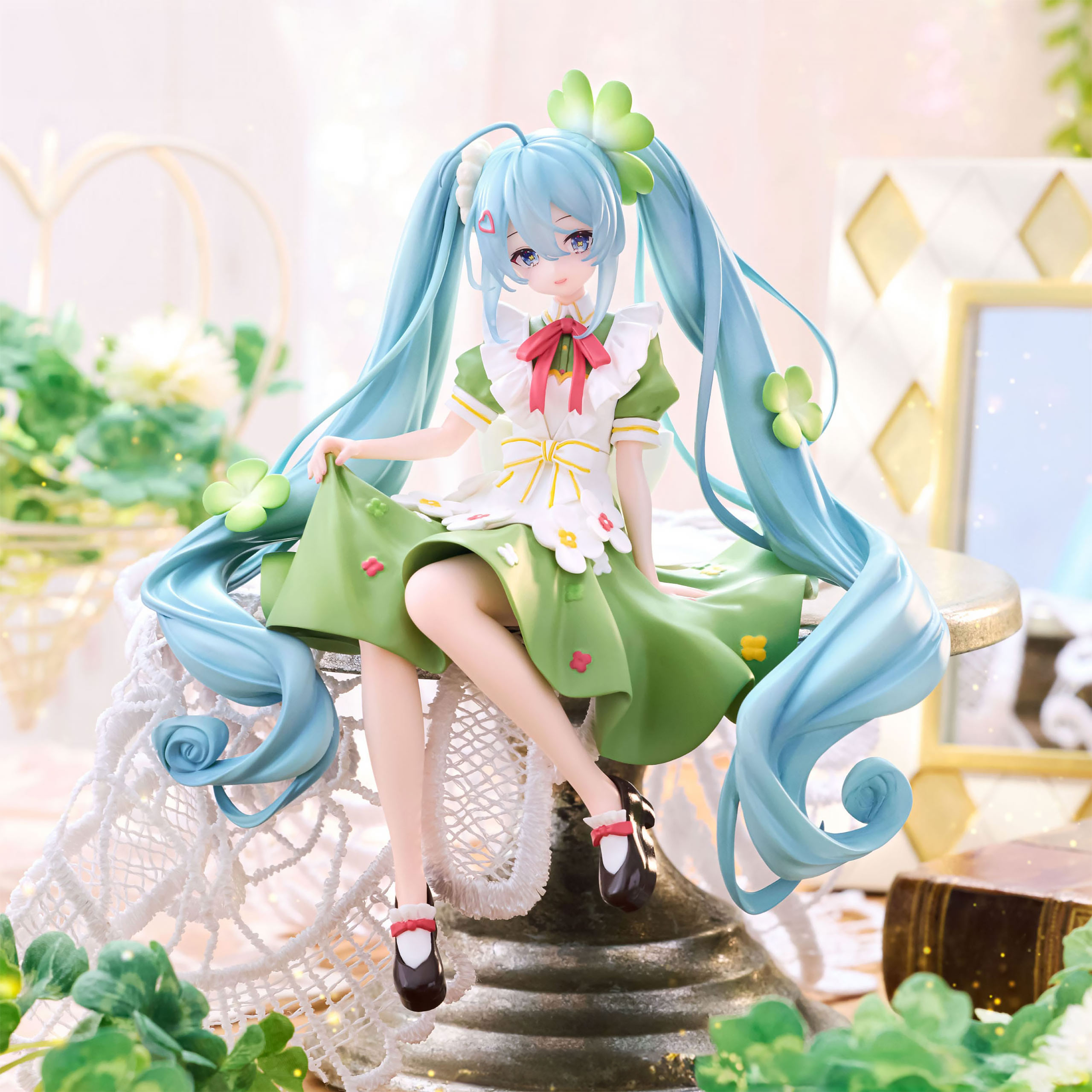 Hatsune Miku - Hada de Flores Trébol Parador de Fideos Figura