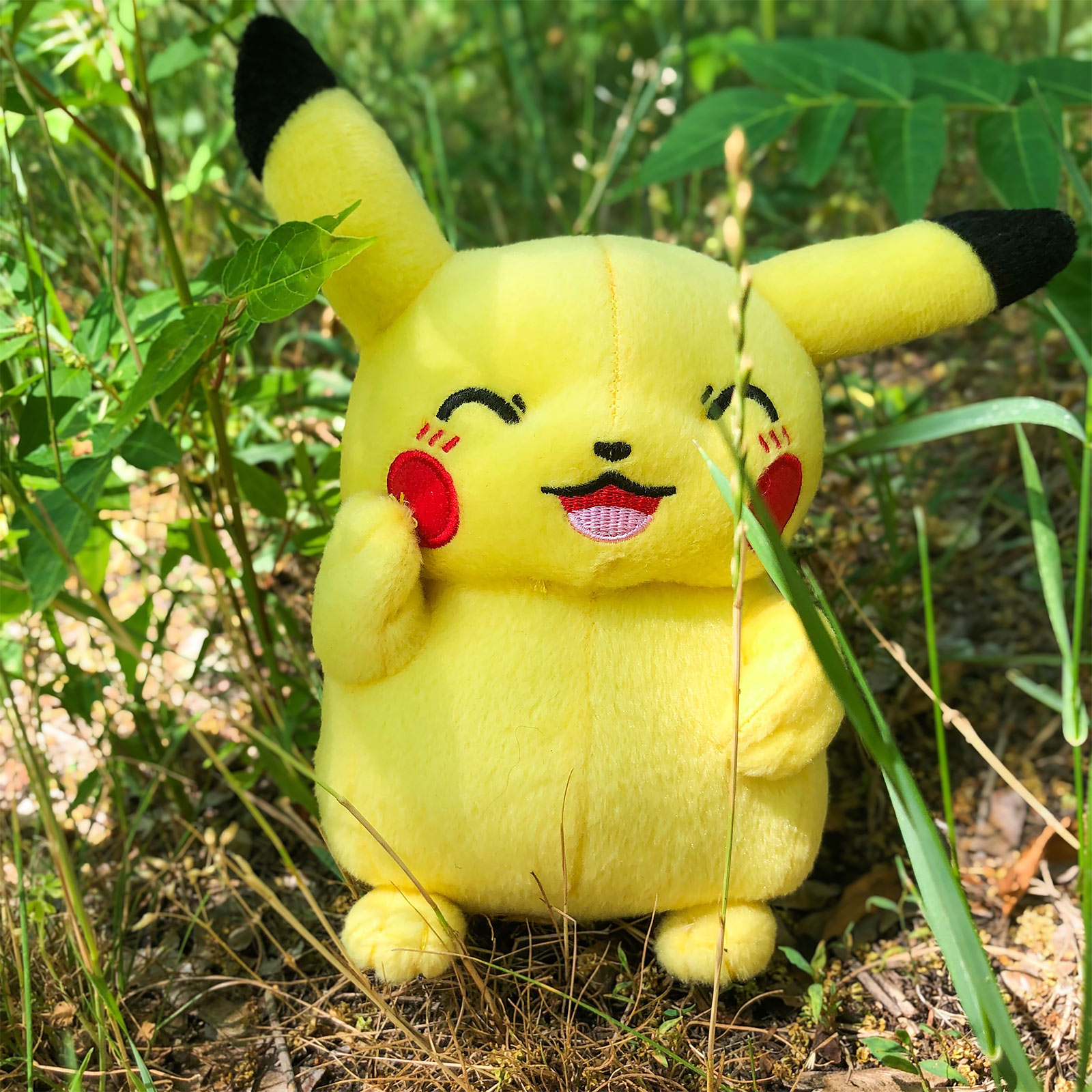Pokemon - Pikachu Plüsch Figur 22 cm