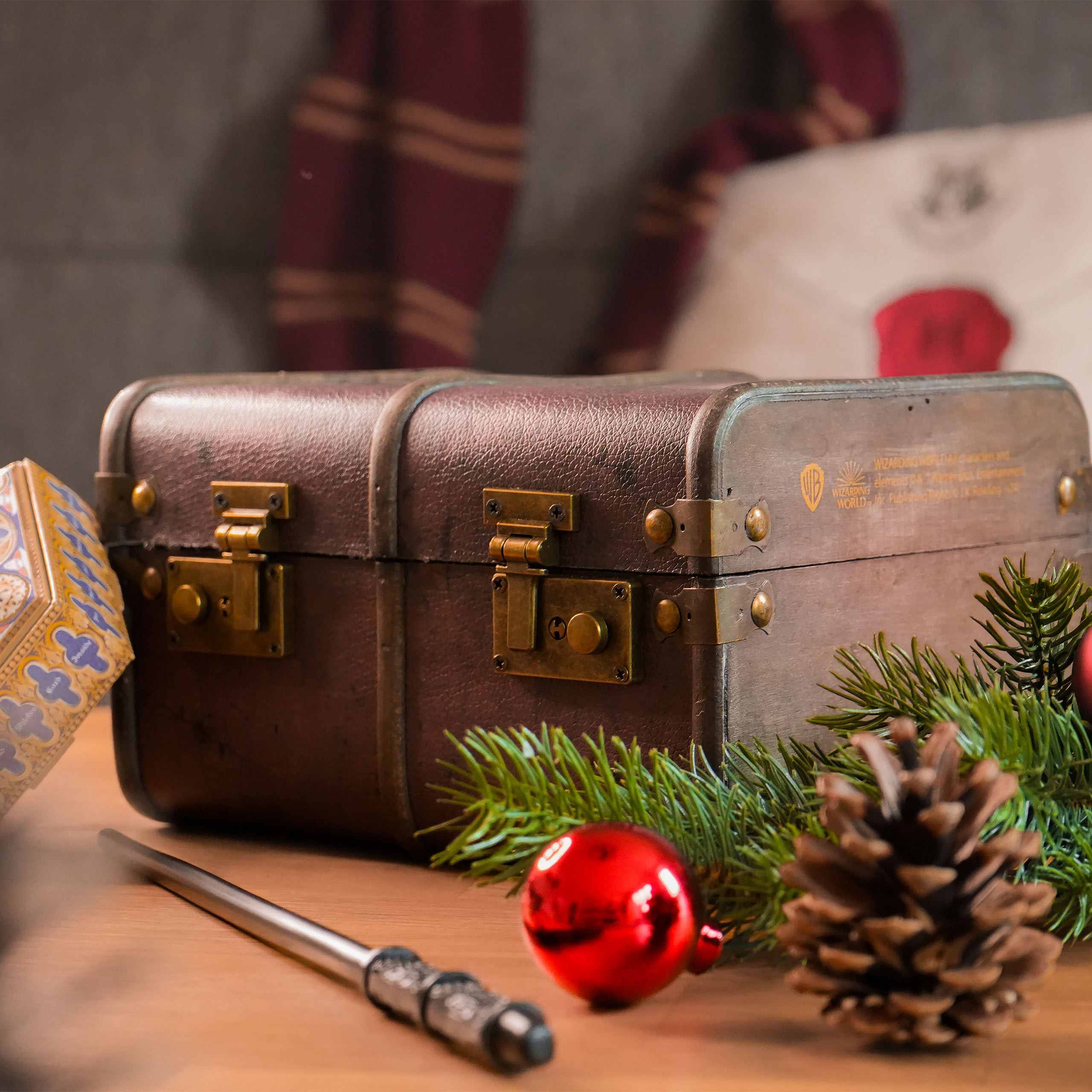 Harry Potter - Hogwarts Suitcase Advent Calendar