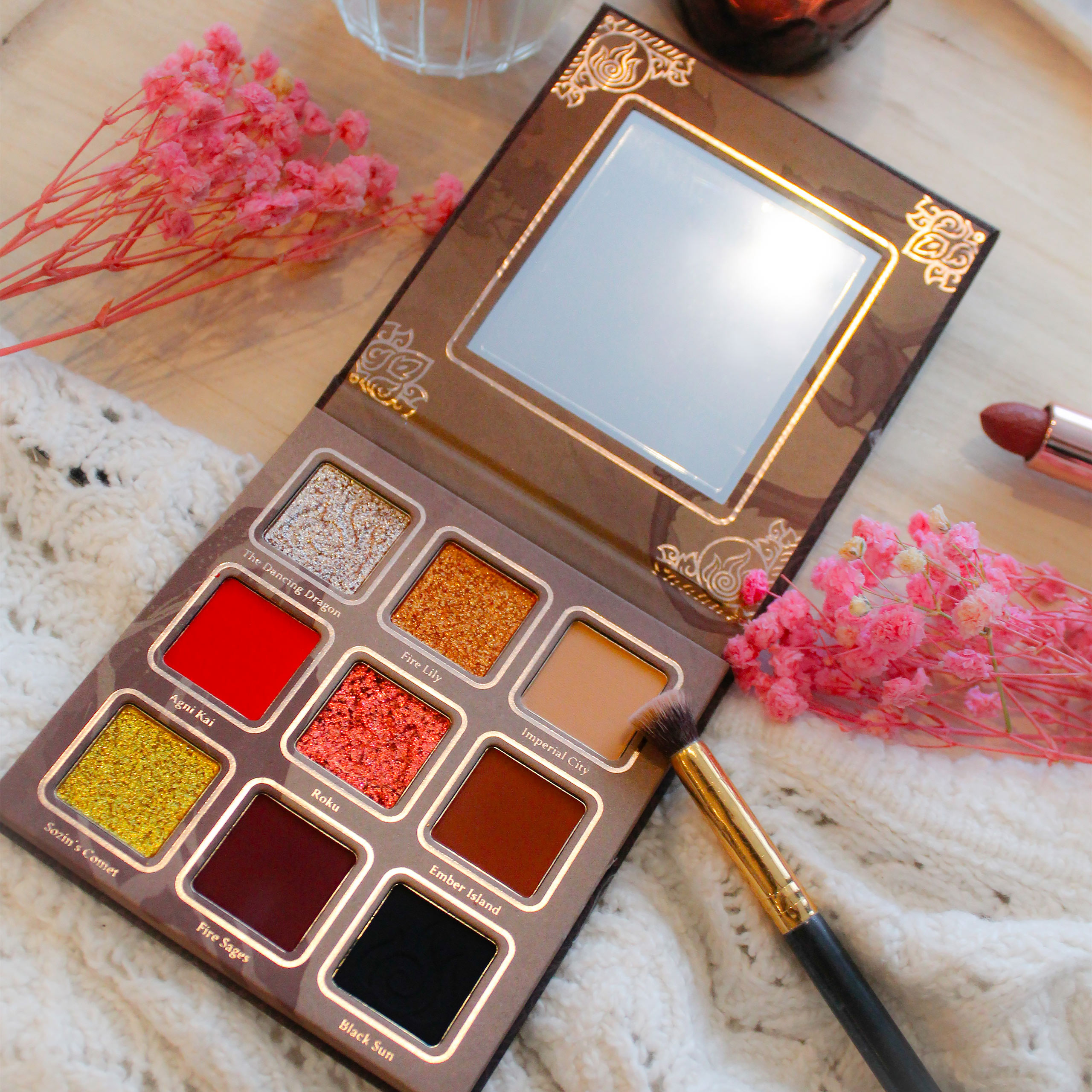 Avatar La Leyenda de Aang – Paleta de sombras de ojos Fuego