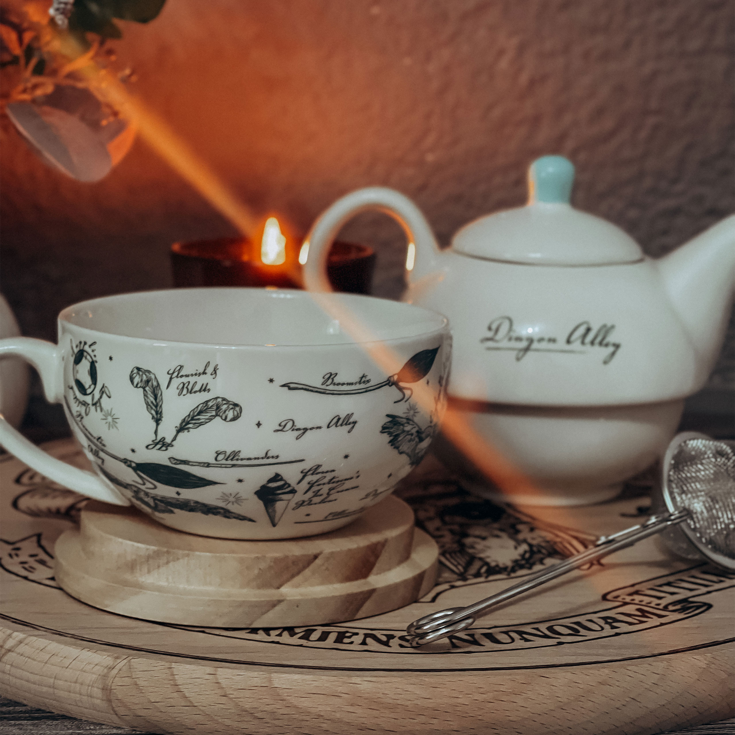 Harry Potter - Winkelgasse Teekanne mit Tasse