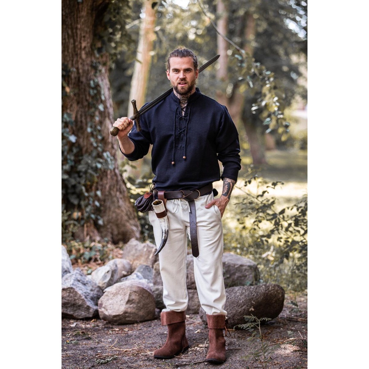 Średniowieczna bawełniana koszula Ingolf ręcznie tkana czarna