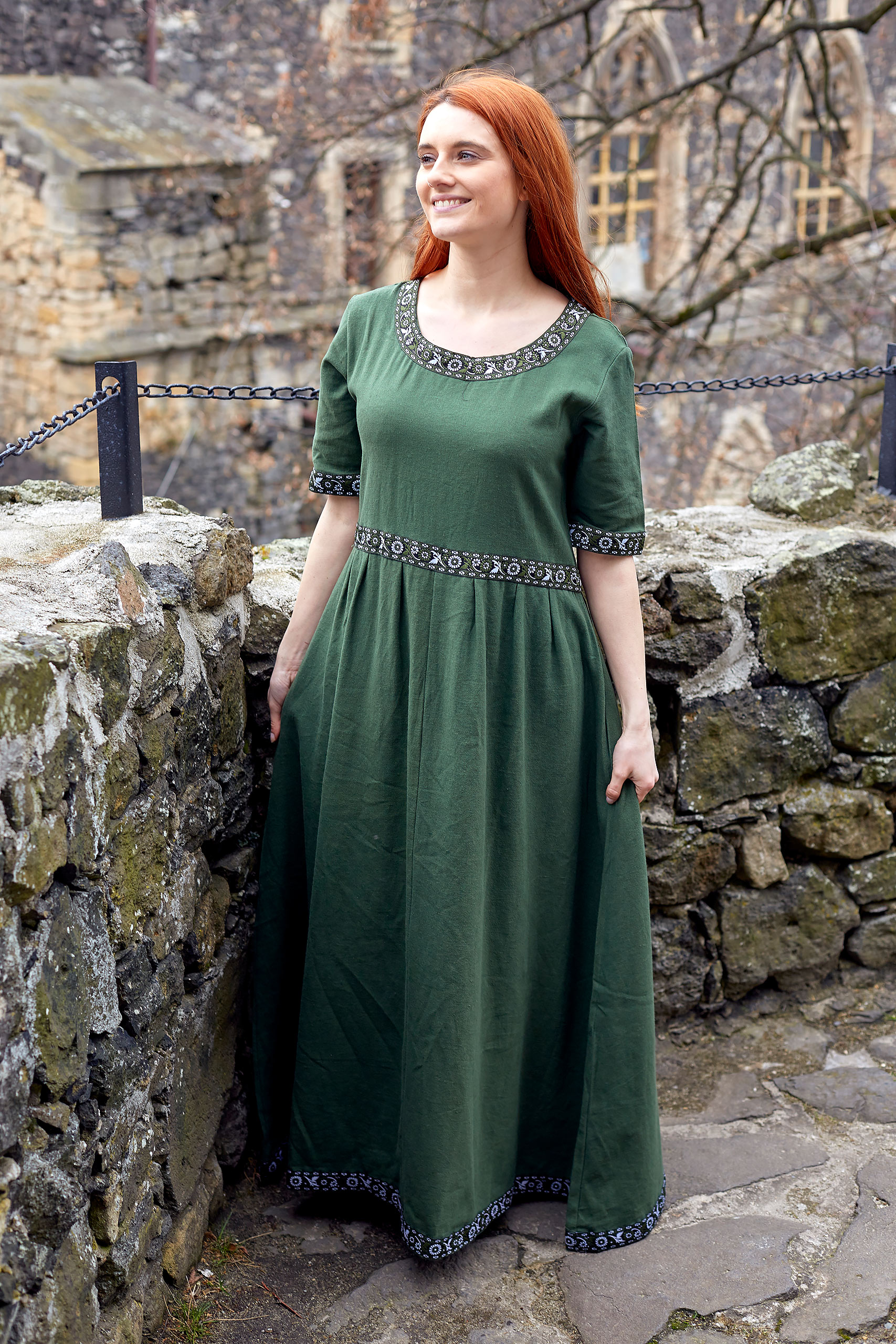 Mittelalter Kleid Ennlin mit Kurzarm grün