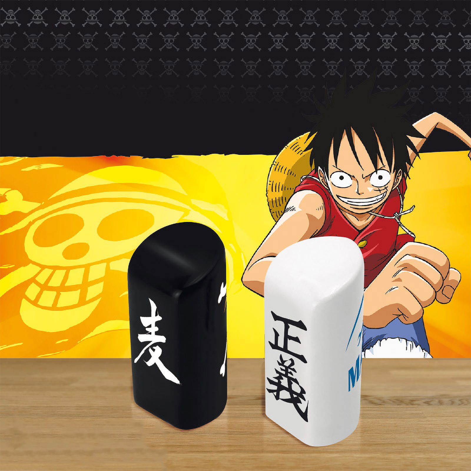 One Piece - Skull & Marine Salt & Pepper Shaker