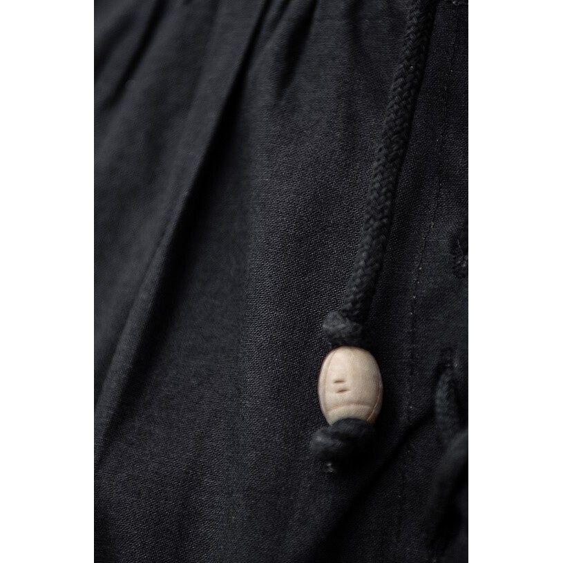 Medeltida snörskjorta med ståkrage Louis ärmlös svart