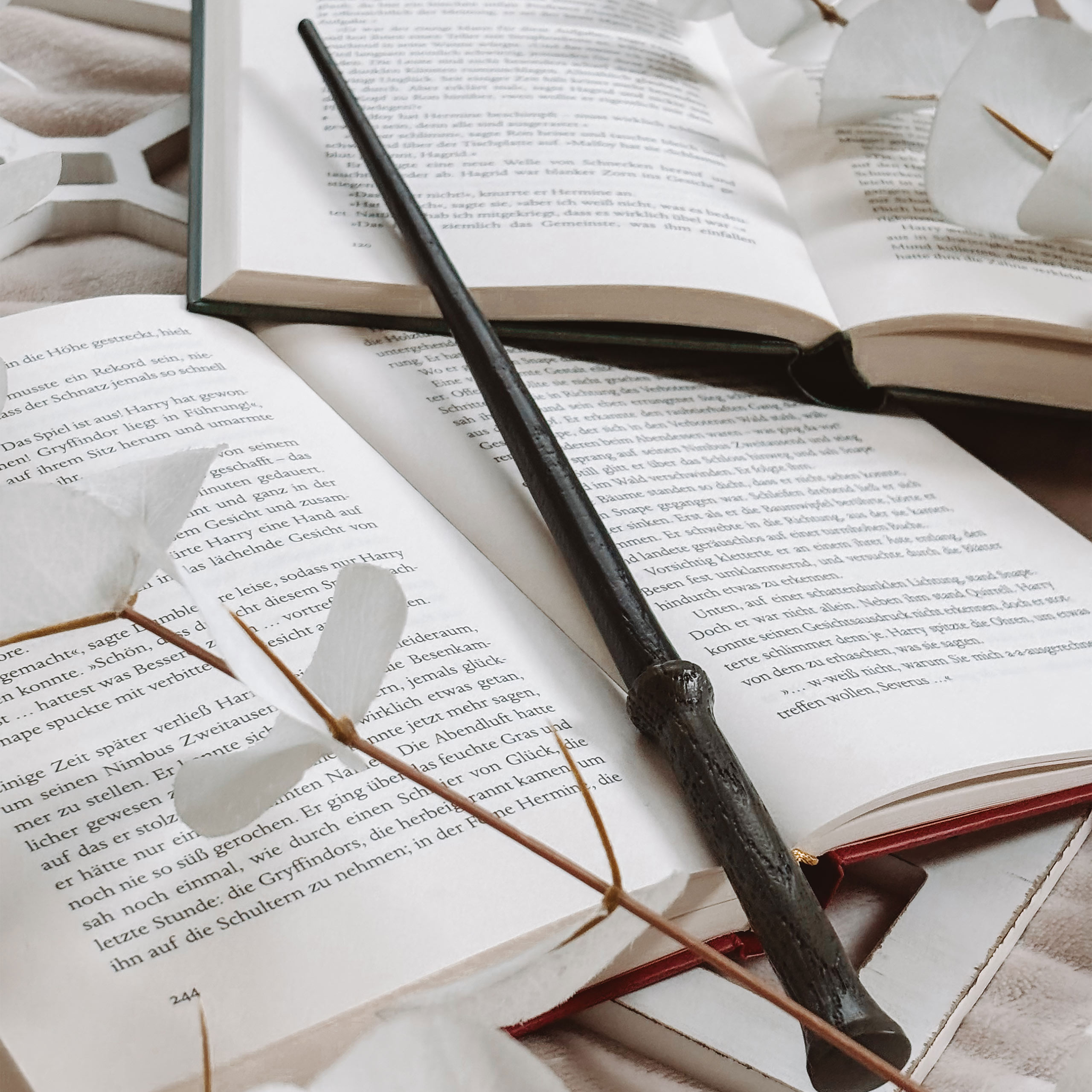 Bellatrix Lestrange Wand - Character Edition