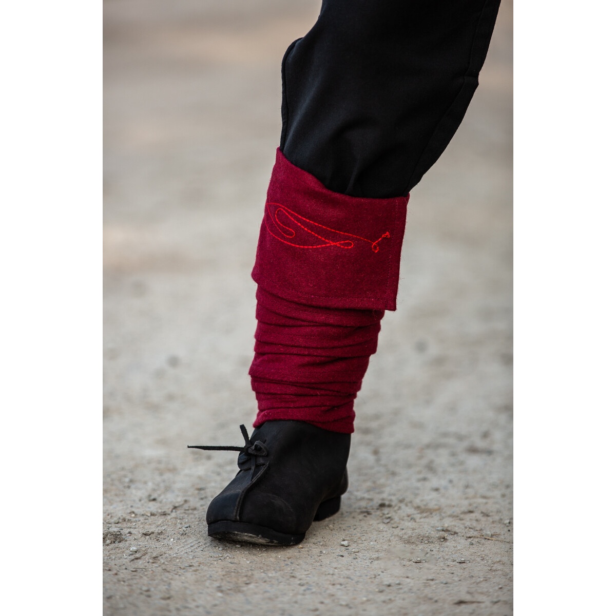 Medieval Wool Leg Wraps Hannes with Embroidery