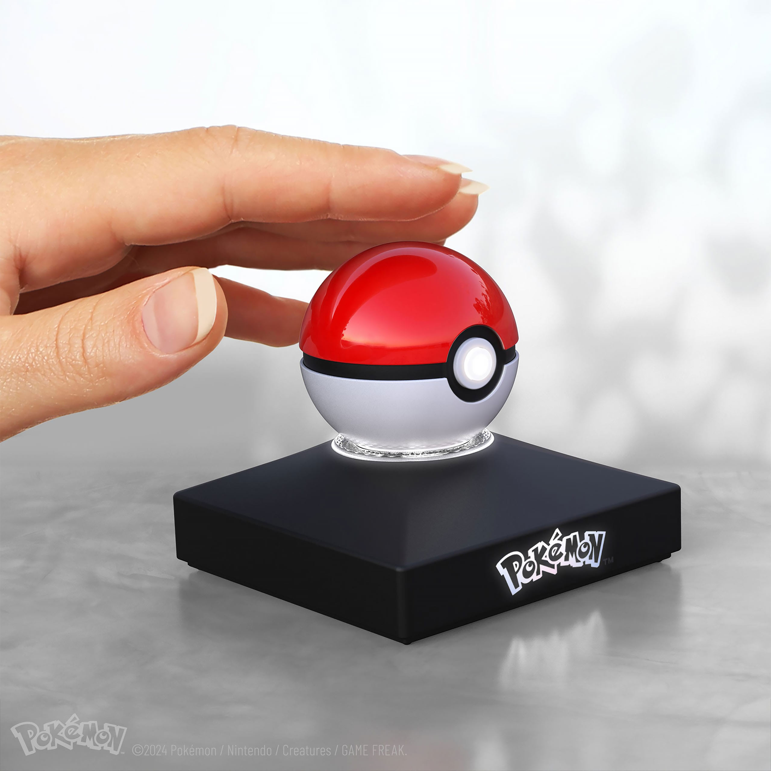 Pokemon - Mini réplique de Pokeball avec lumière