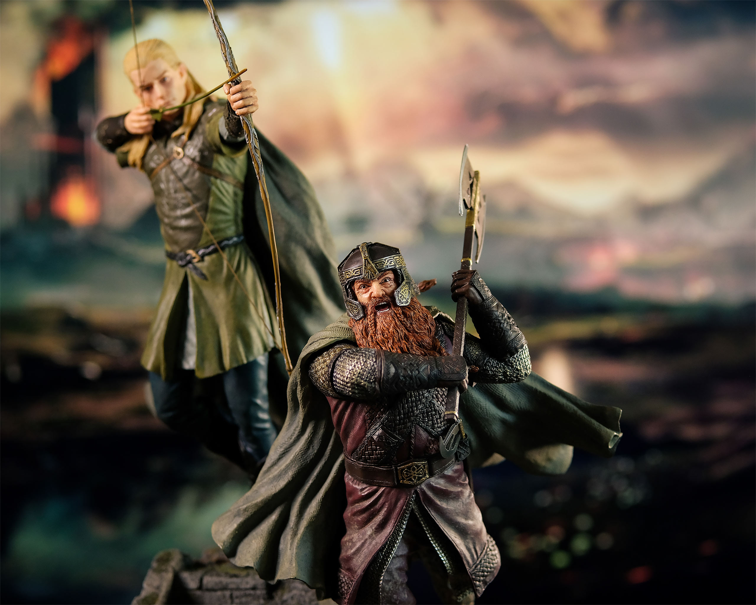 Lord of the Rings - Legolas en Gimli Deluxe Figuur 46 cm