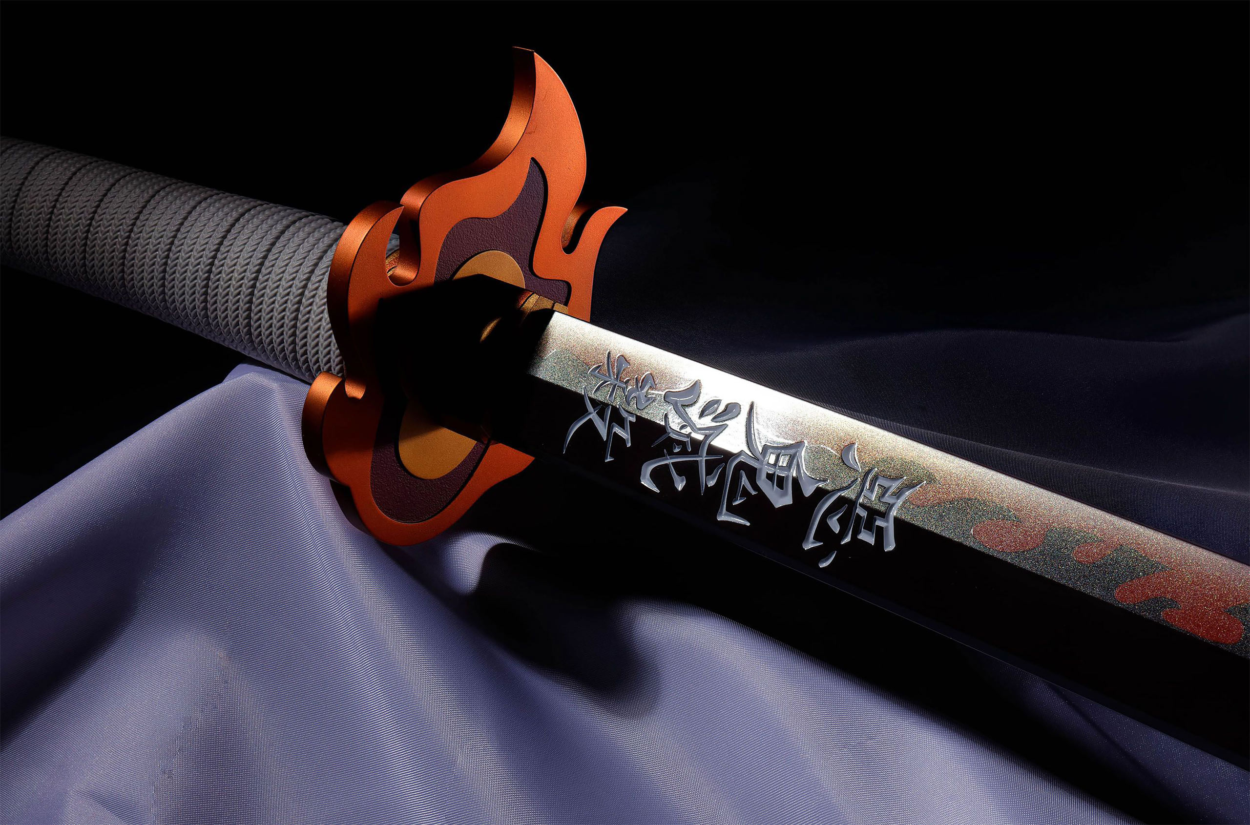 Demon Slayer - Réplique de l'épée Nichirin de Kyojuro Rengoku