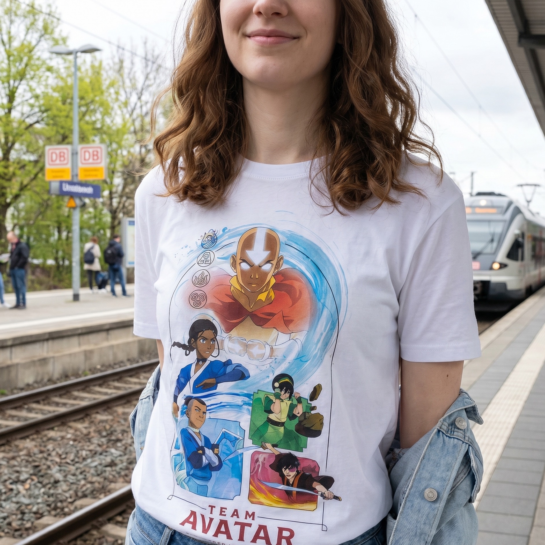 Biała koszulka Team Avatar