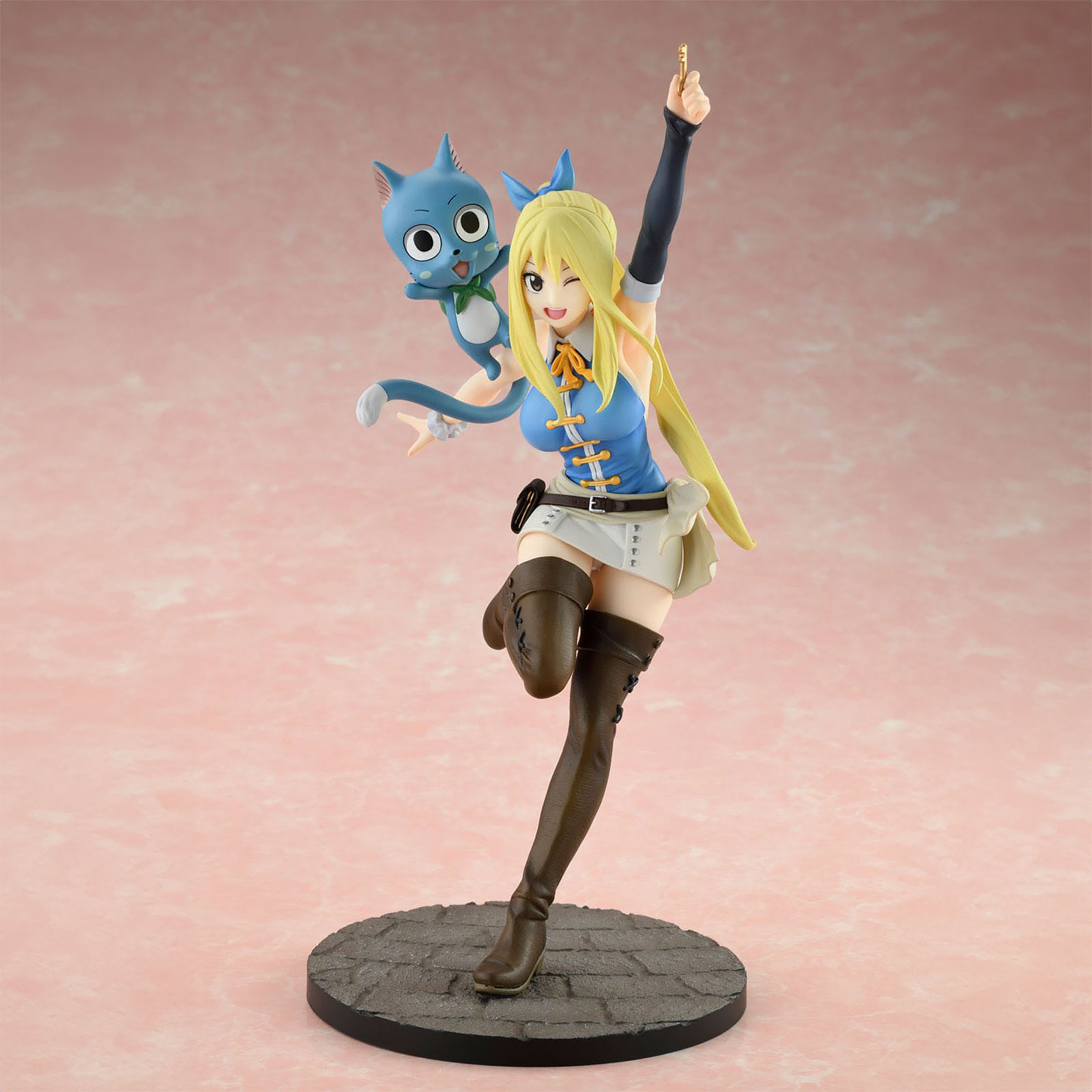 Fairy Tail - Lucy Heartfilia 1:8 Beeldje Knipoog Versie