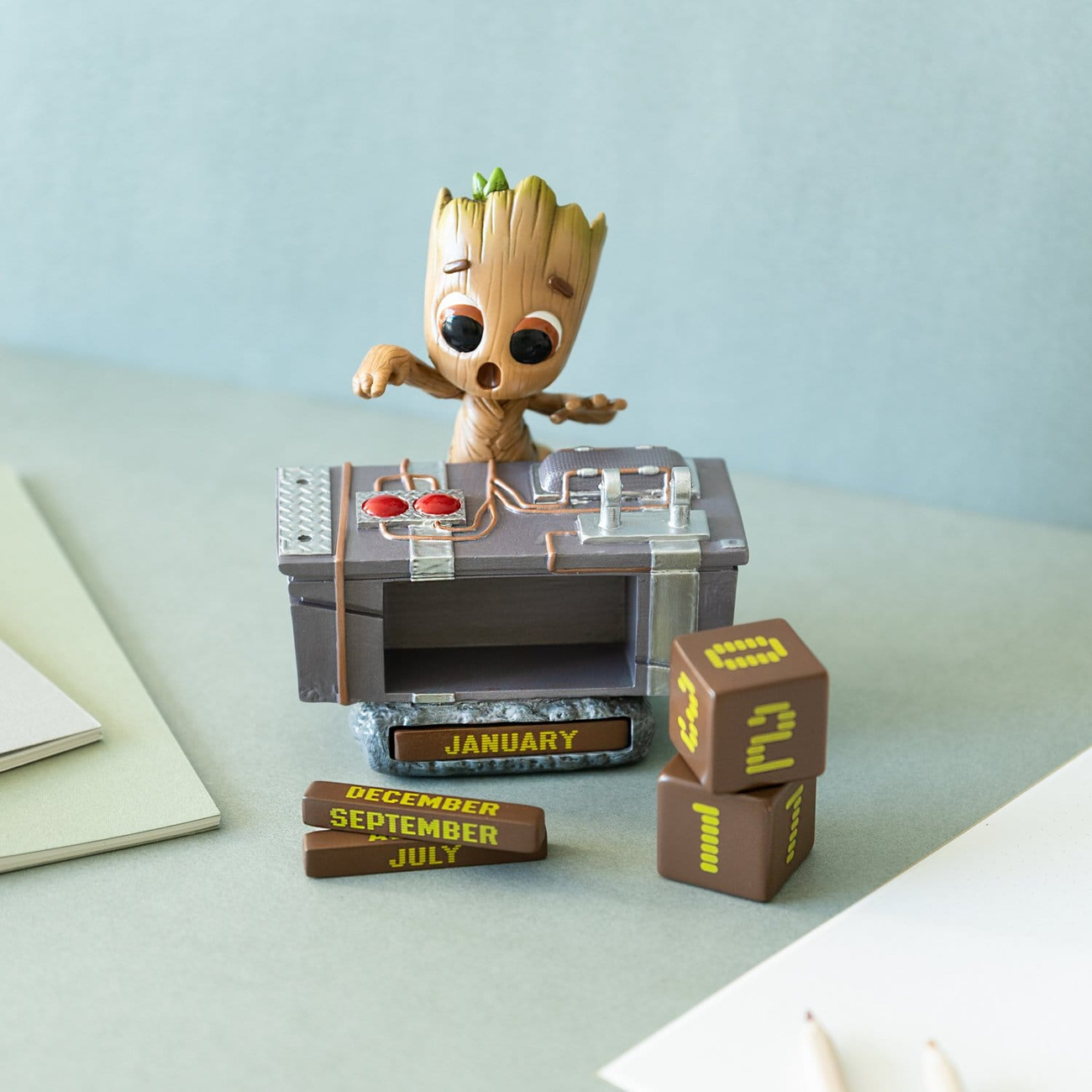 Marvel Calendario eterno 3D Groot Death Button 12 cm