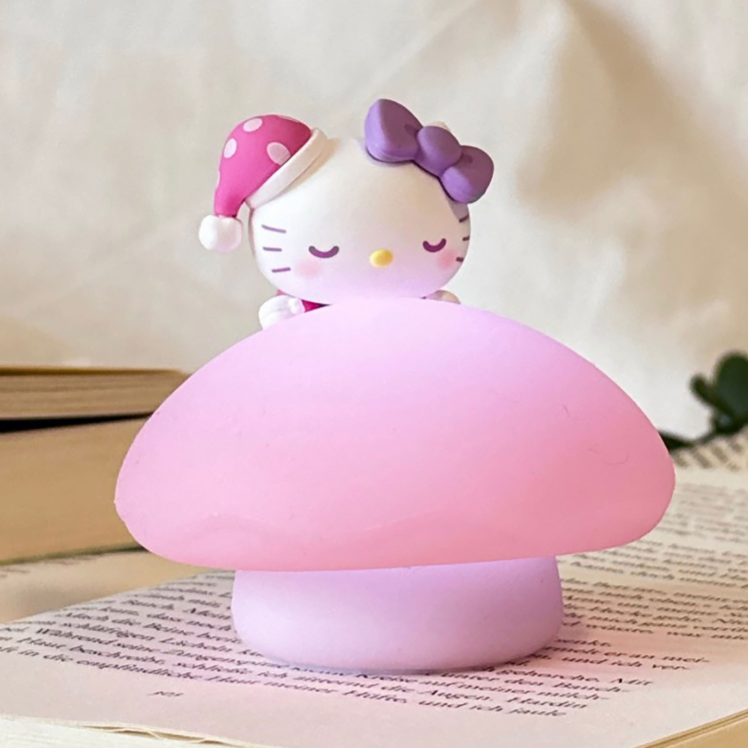 Hello Kitty and Friends - YuMe Little Mushroom Nachtlicht Mystery Figur