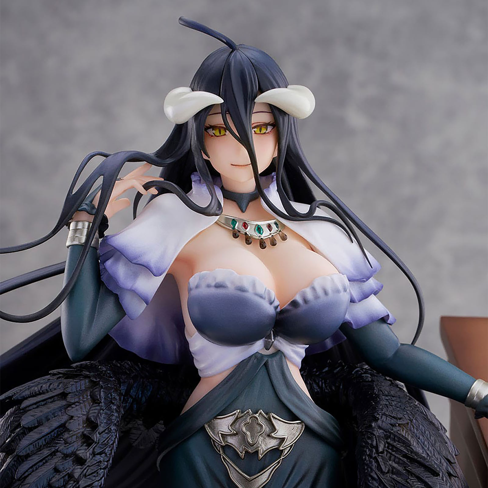 Overlord - Albedo 1:7 Figurine Version Robe Noire