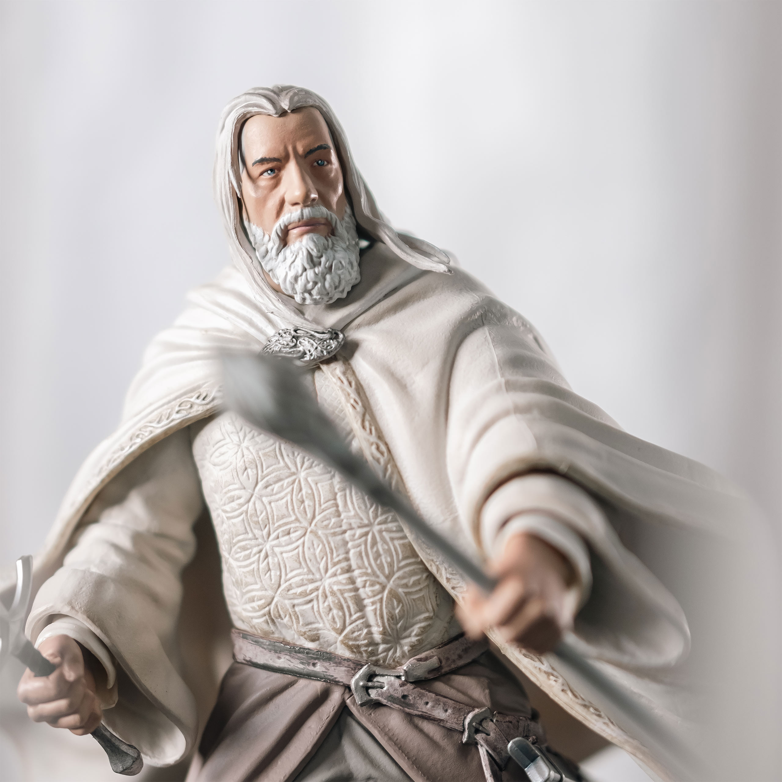 El Señor de los Anillos - Figura Deluxe de Gandalf Gallery