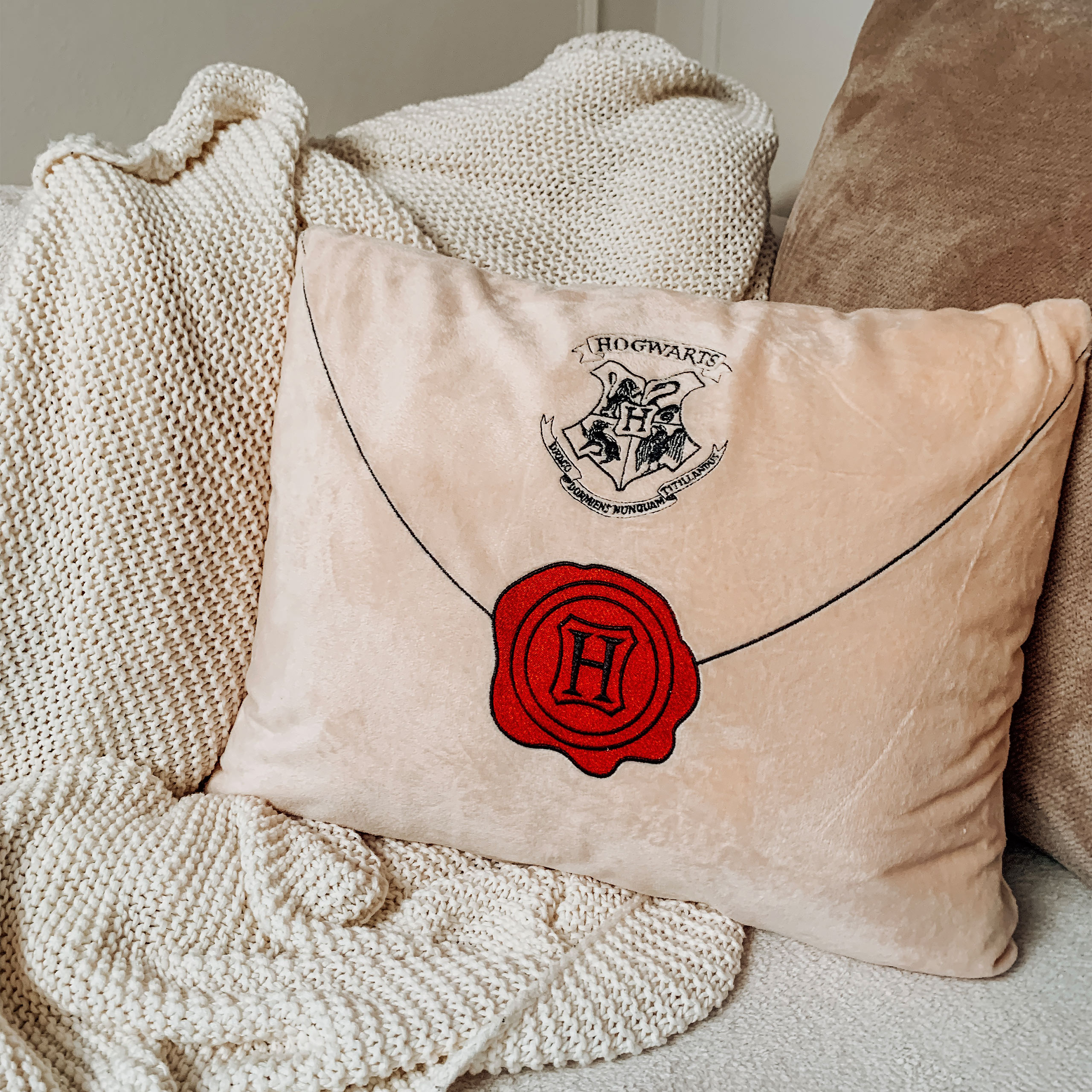 Harry Potter - Hogwarts Letter Pillow