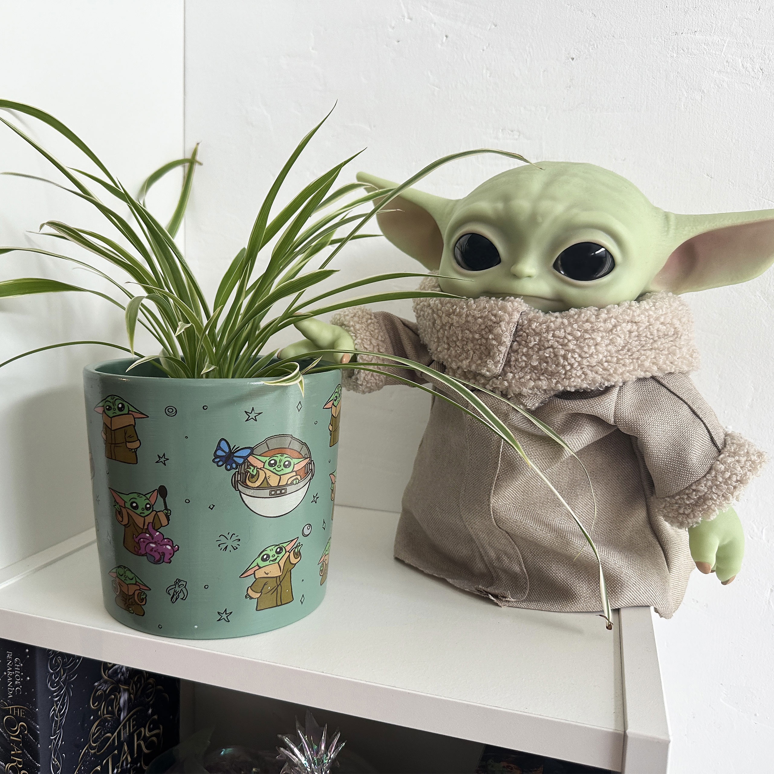 Grogu Flower Pot - Star Wars The Mandalorian