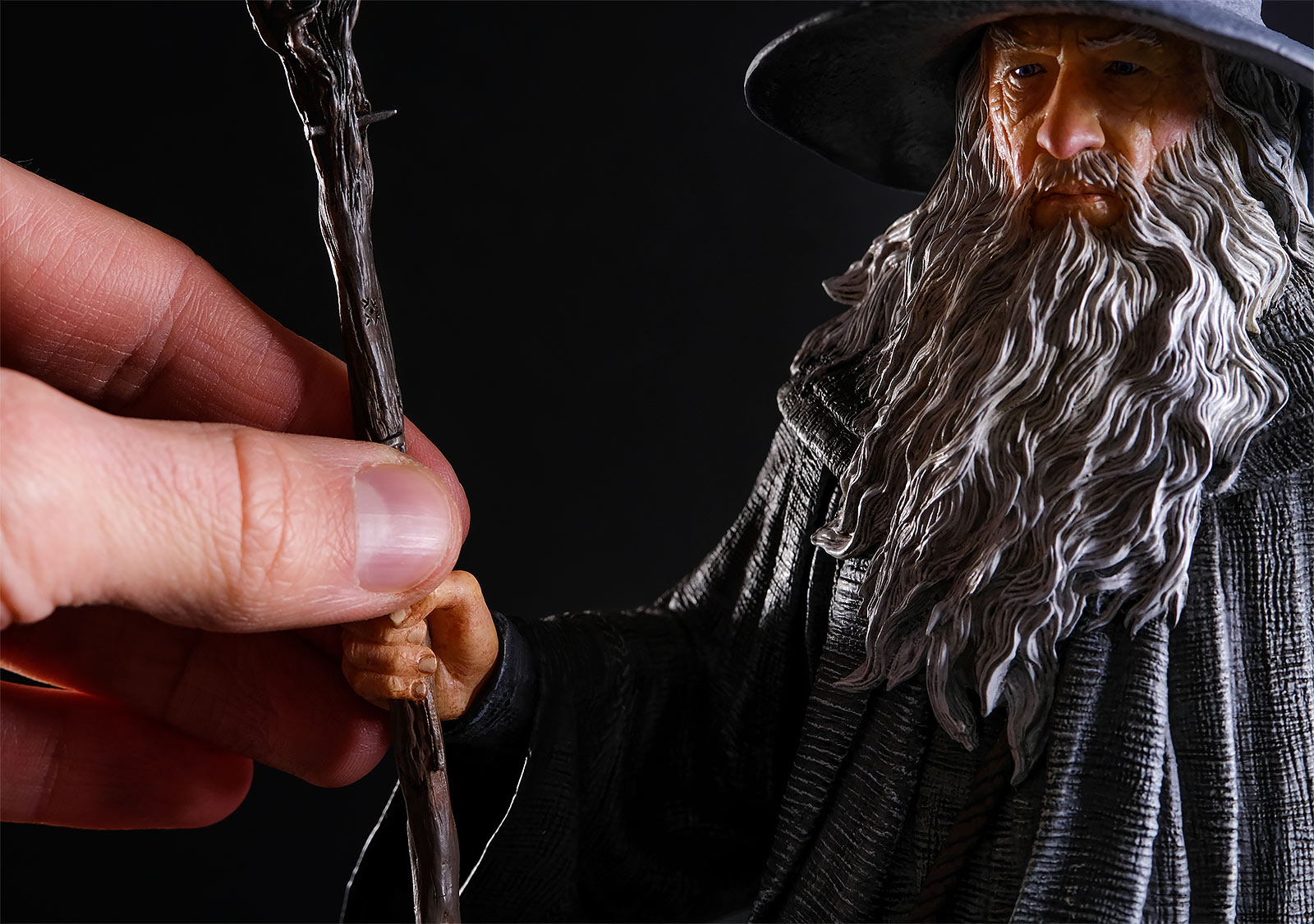 Le Seigneur des Anneaux - Gandalf le Gris Classic Series Deluxe Figurine 35 cm