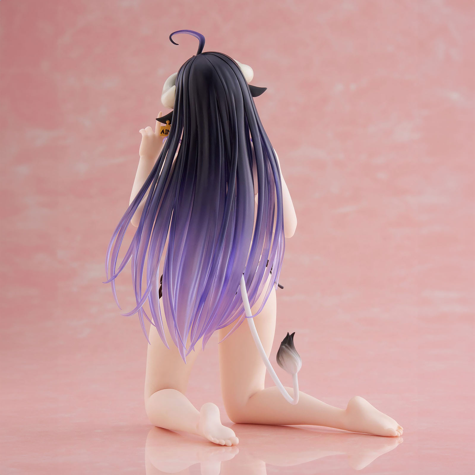 Overlord - Albedo Figuur Koe-Print Badpak Versie