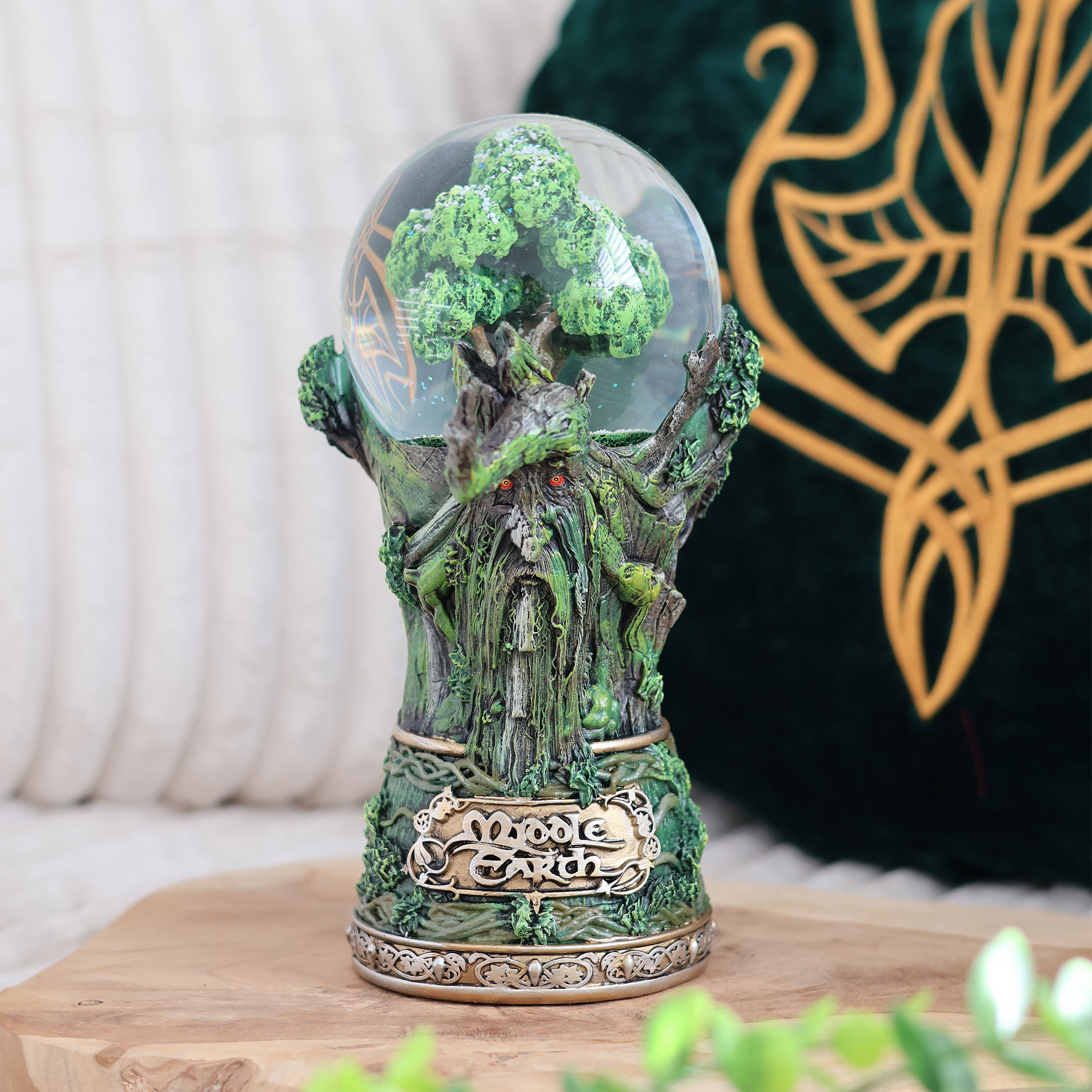 Lord of the Rings - Treebeard Deluxe Snow Globe