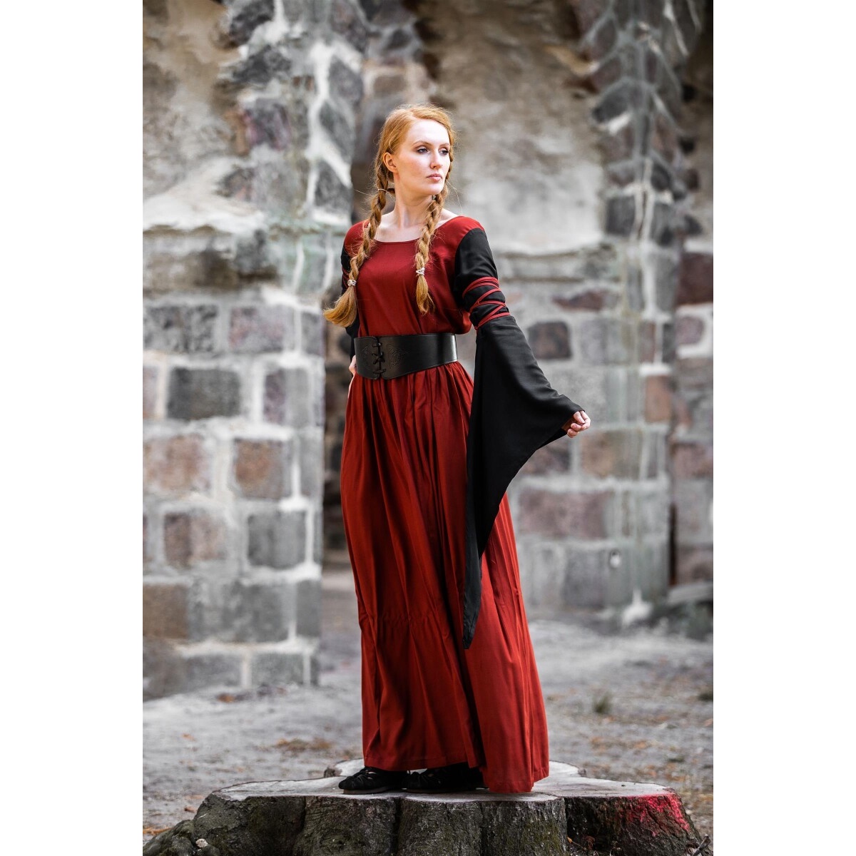 Medieval Dress Dorell Red-Black