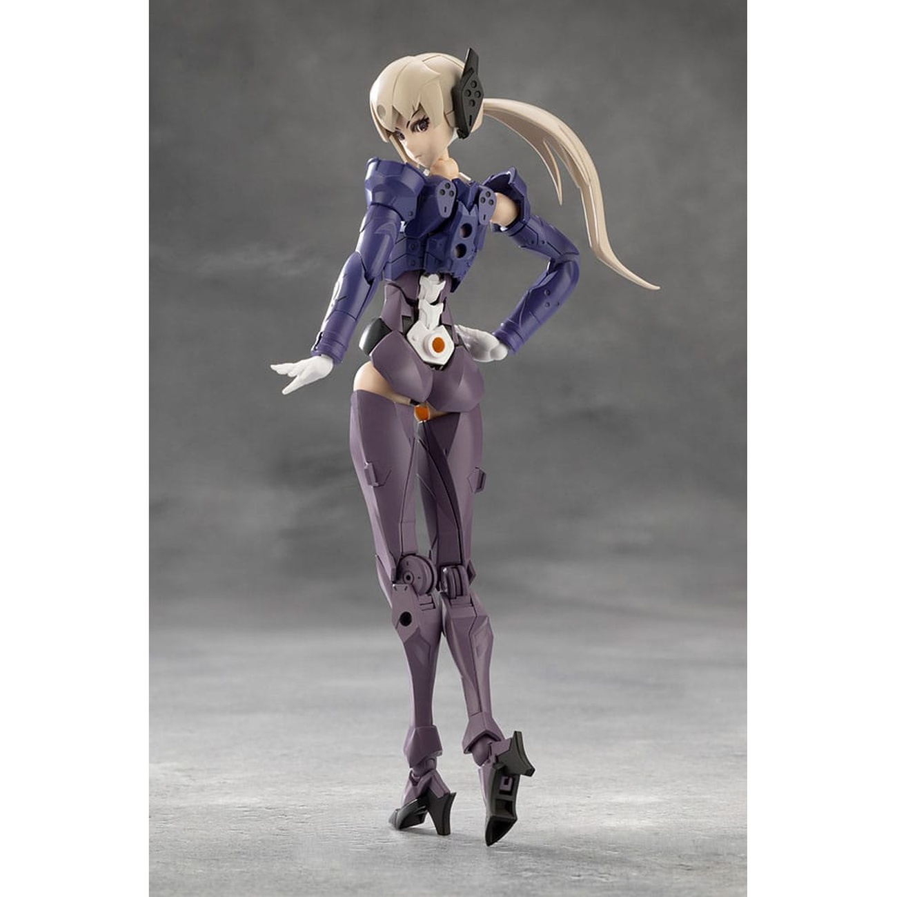 Megalomaria Unlimited Universe – Valiant Modelkit-figuur