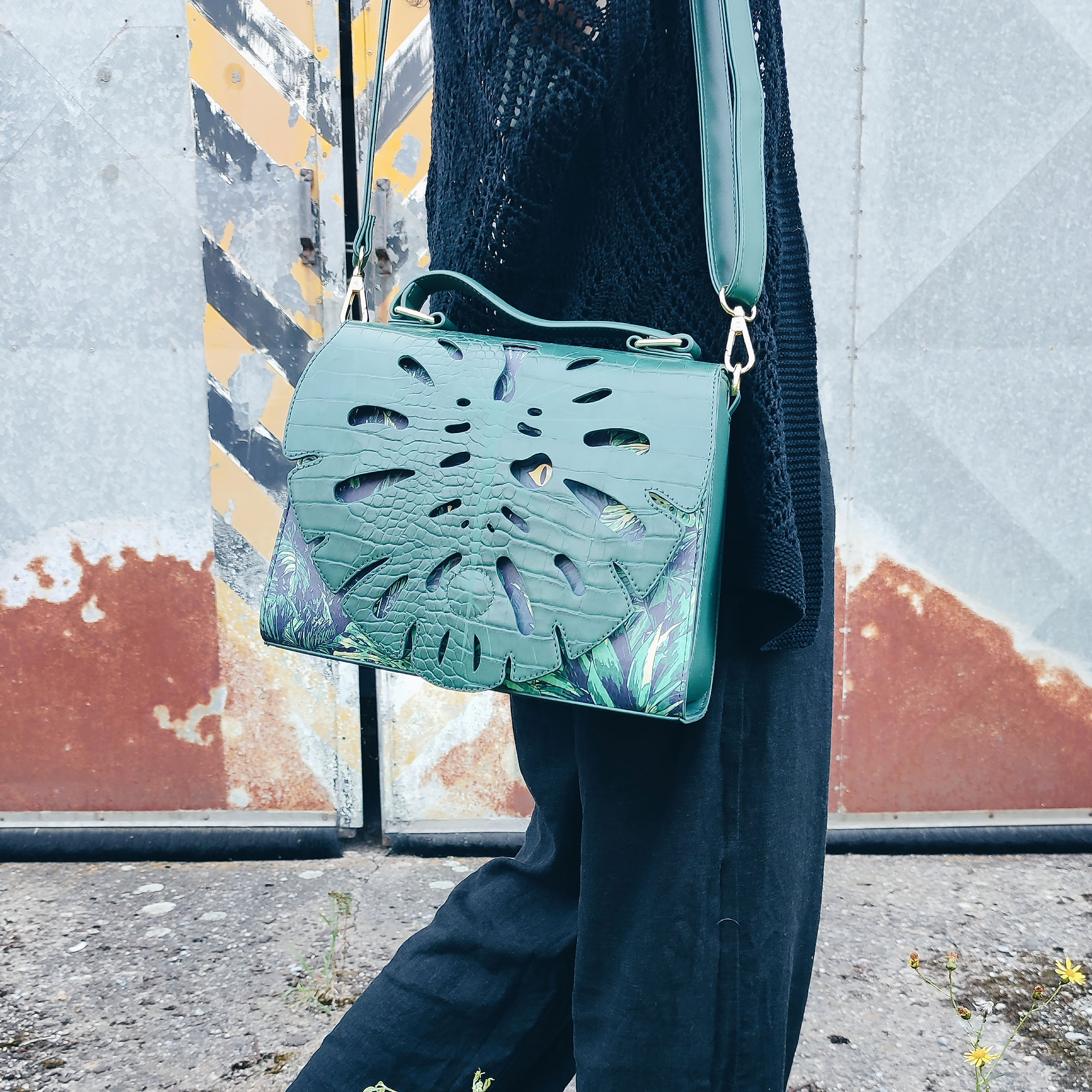 Velociraptor Glow in the Dark Crossbody Bag - Jurassic World