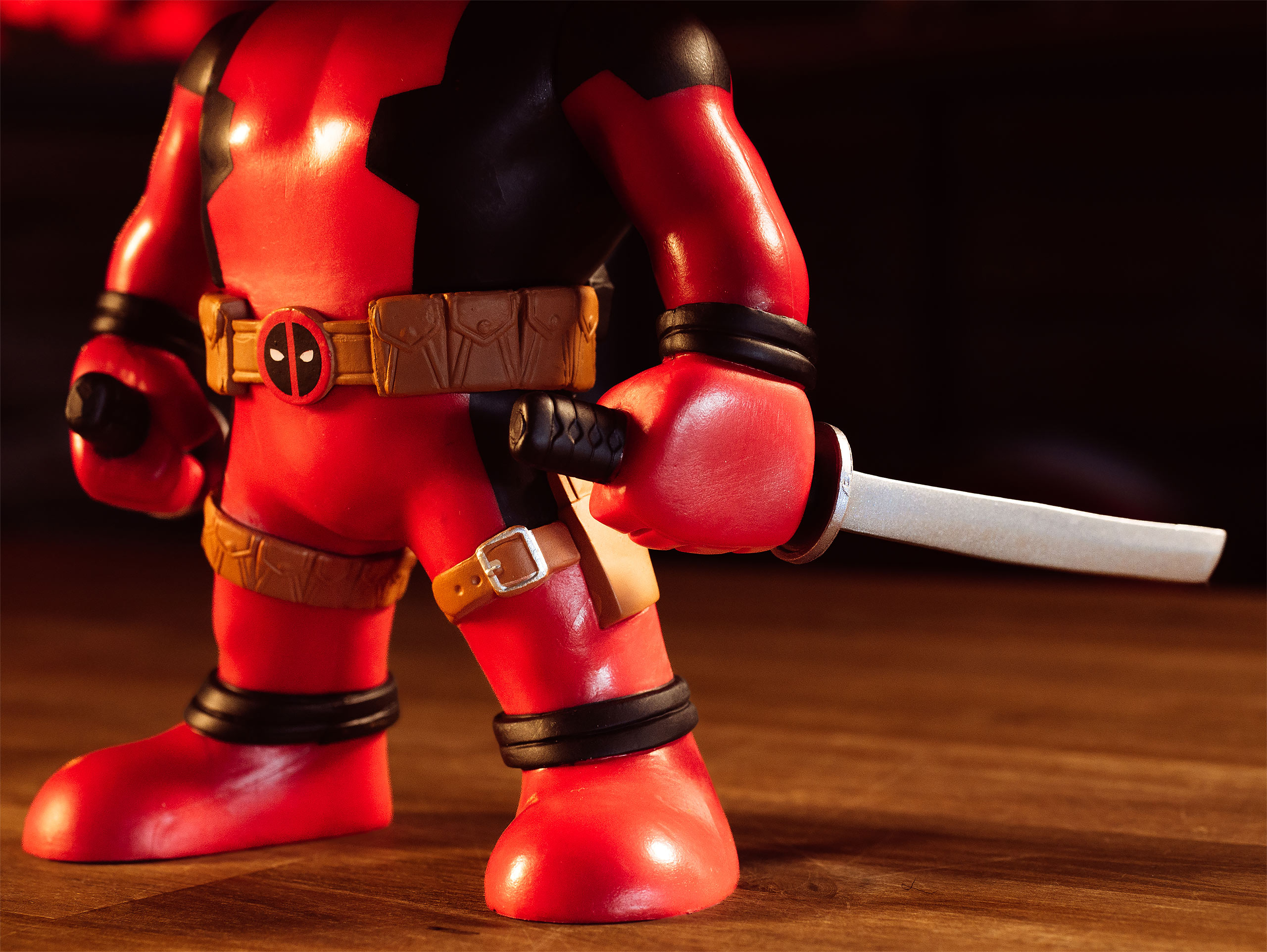 Marvel - Deadpool met zwaarden Funko Pop Figurine 23,5 cm