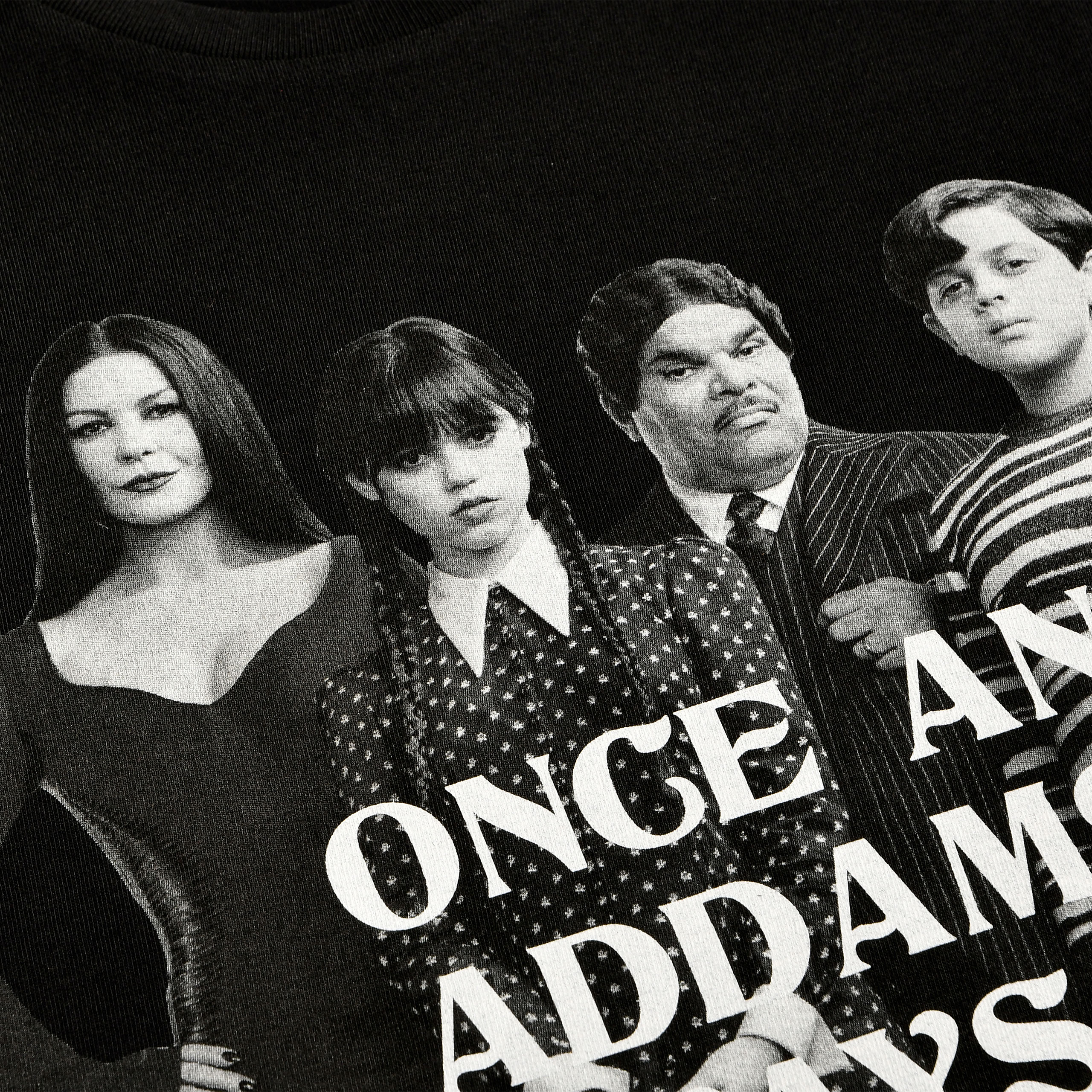 Mercredi - T-Shirt Addams Family noir