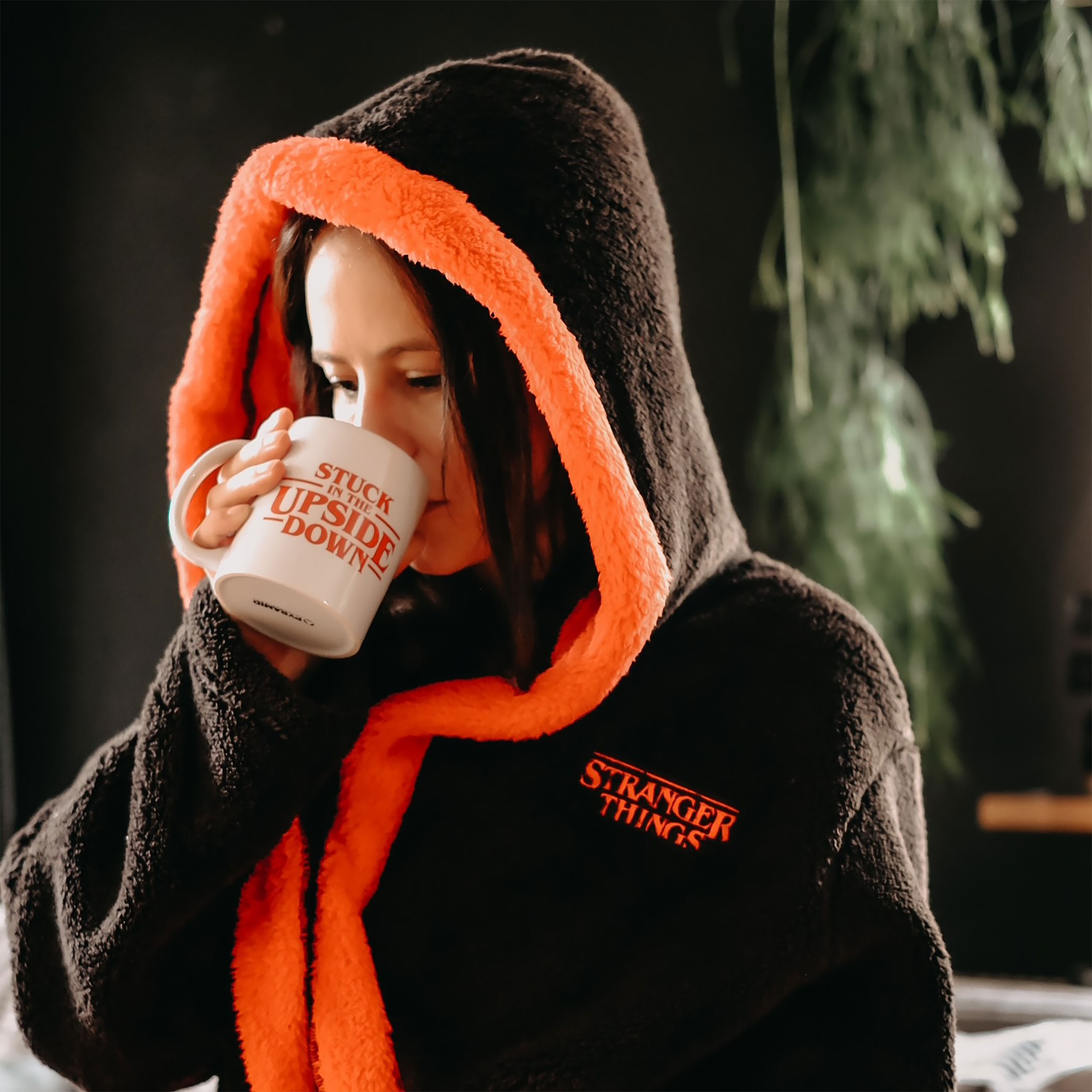 Stranger Things - Szlafrok z logo