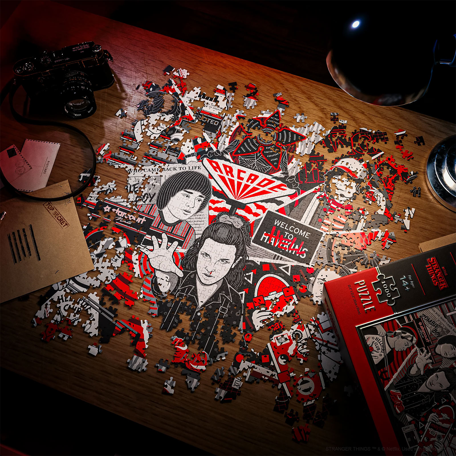 Stranger Things - Puzzle Premium Upside Down