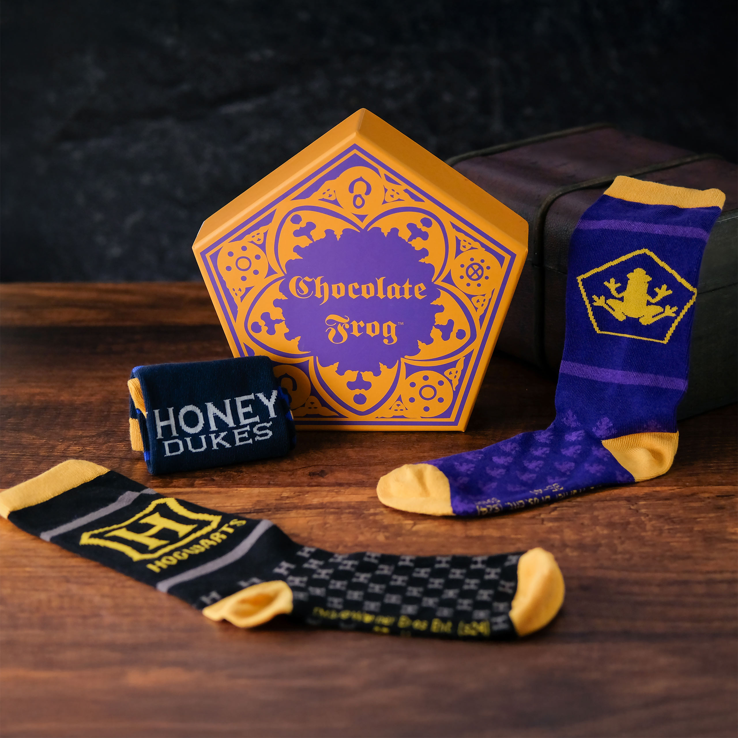 Harry Potter - 3 Pair Socks Set in Chocolate Frog Box