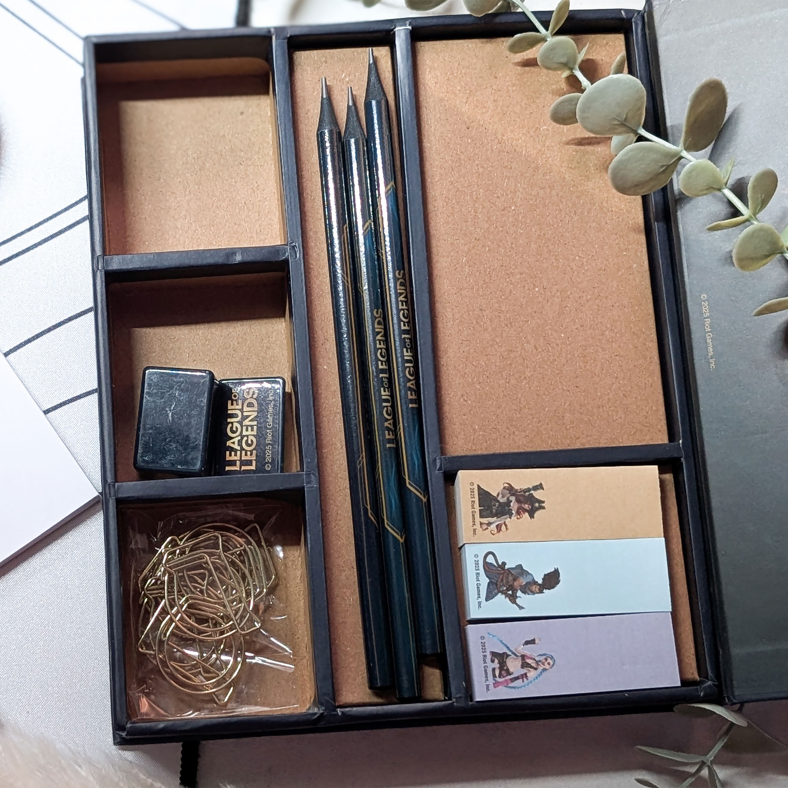 League of Legends - Set di cancelleria Logo