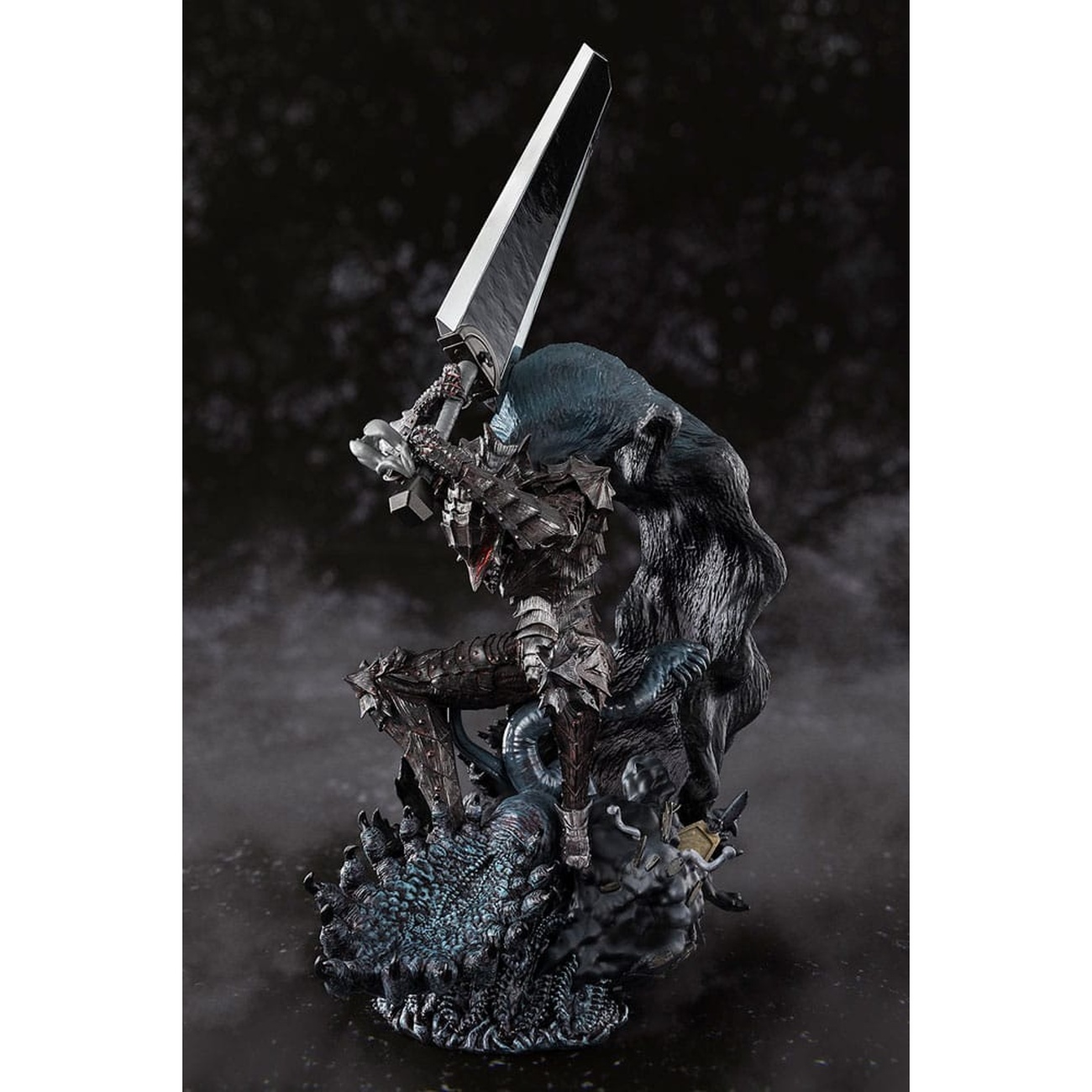 Berserk - Guts Berserker Armor Figuarts ZERO Metallic Touch Statua