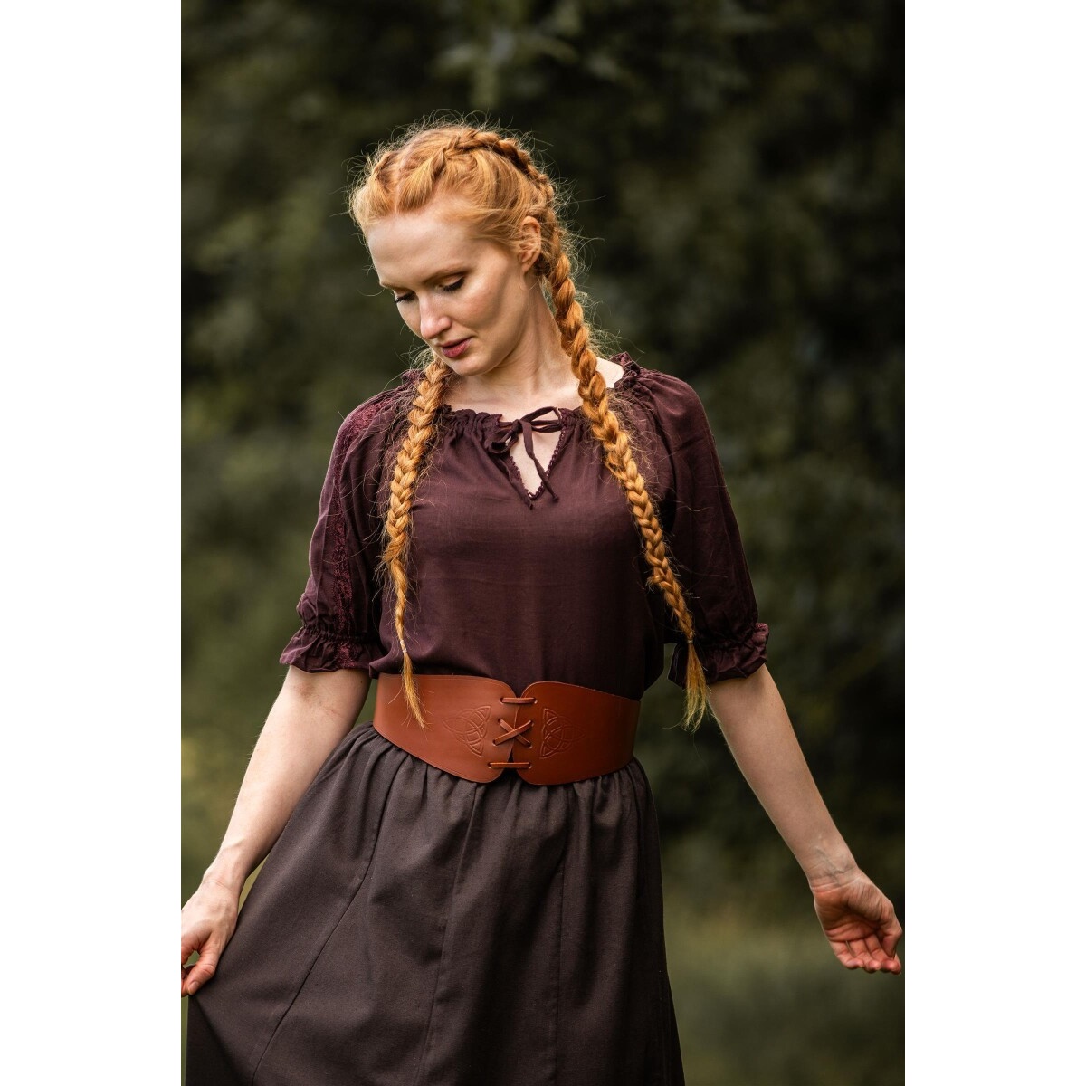 Blusa medievale a maniche corte Sandra marrone scuro