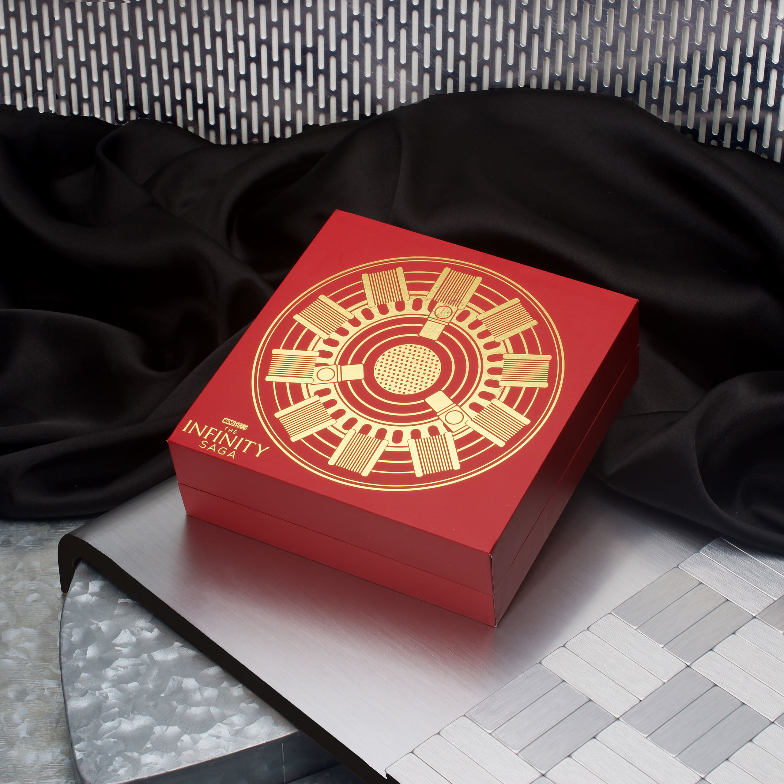 The Infinity Saga - Iron Man RT-4 Arc Reactor Replica with Light