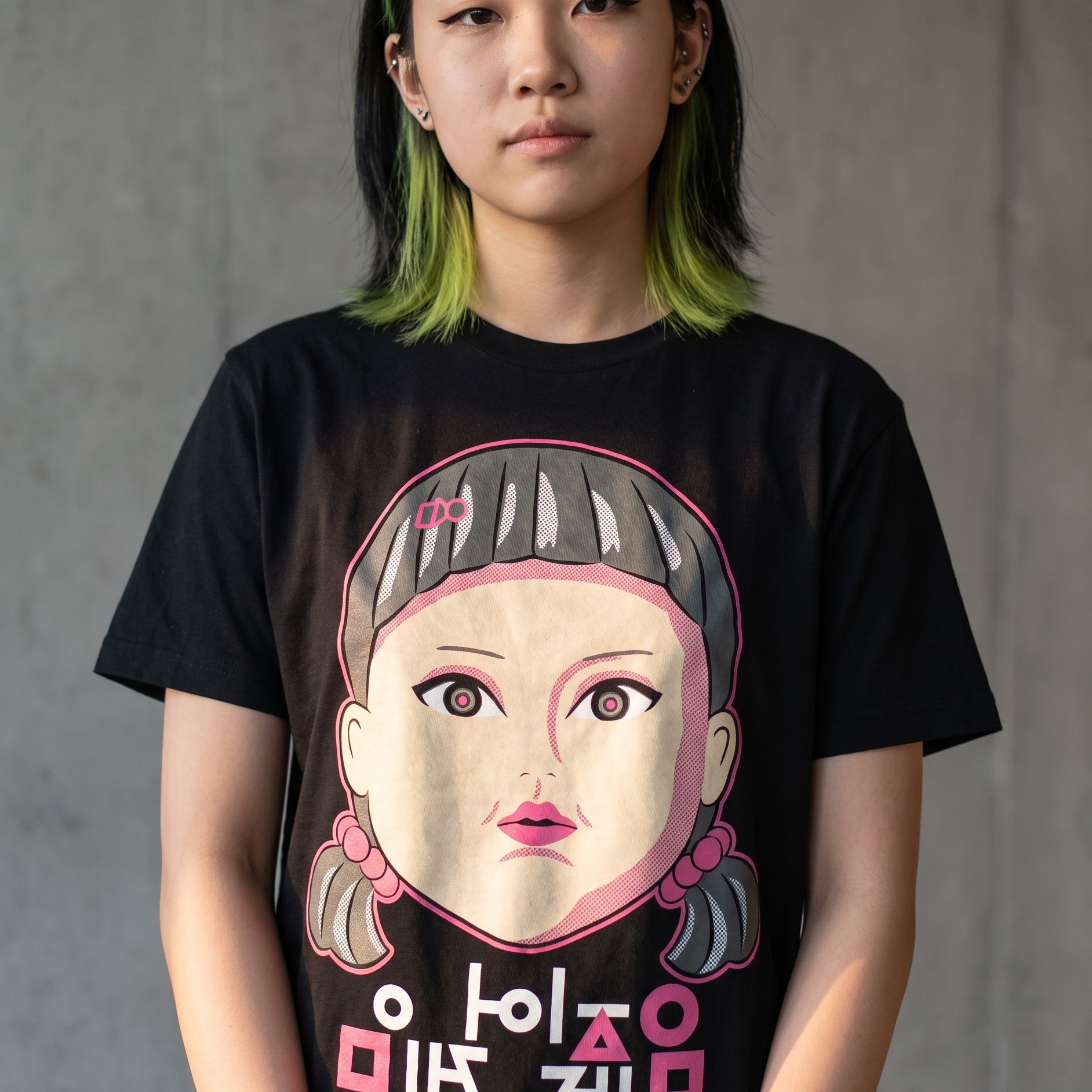 Squid Game - Young-Hee Doll T-Shirt schwarz