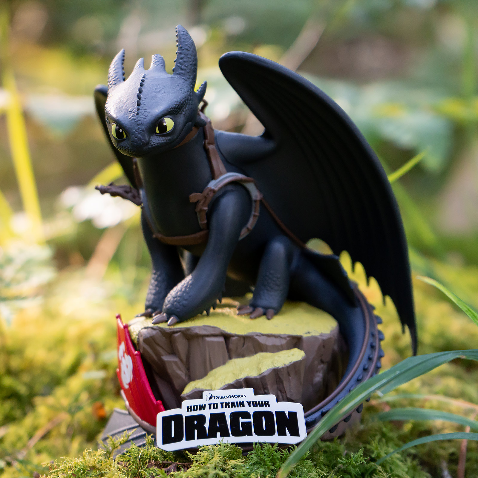 Cómo entrenar a tu dragón - Desdentao Figura Diorama D-Stage