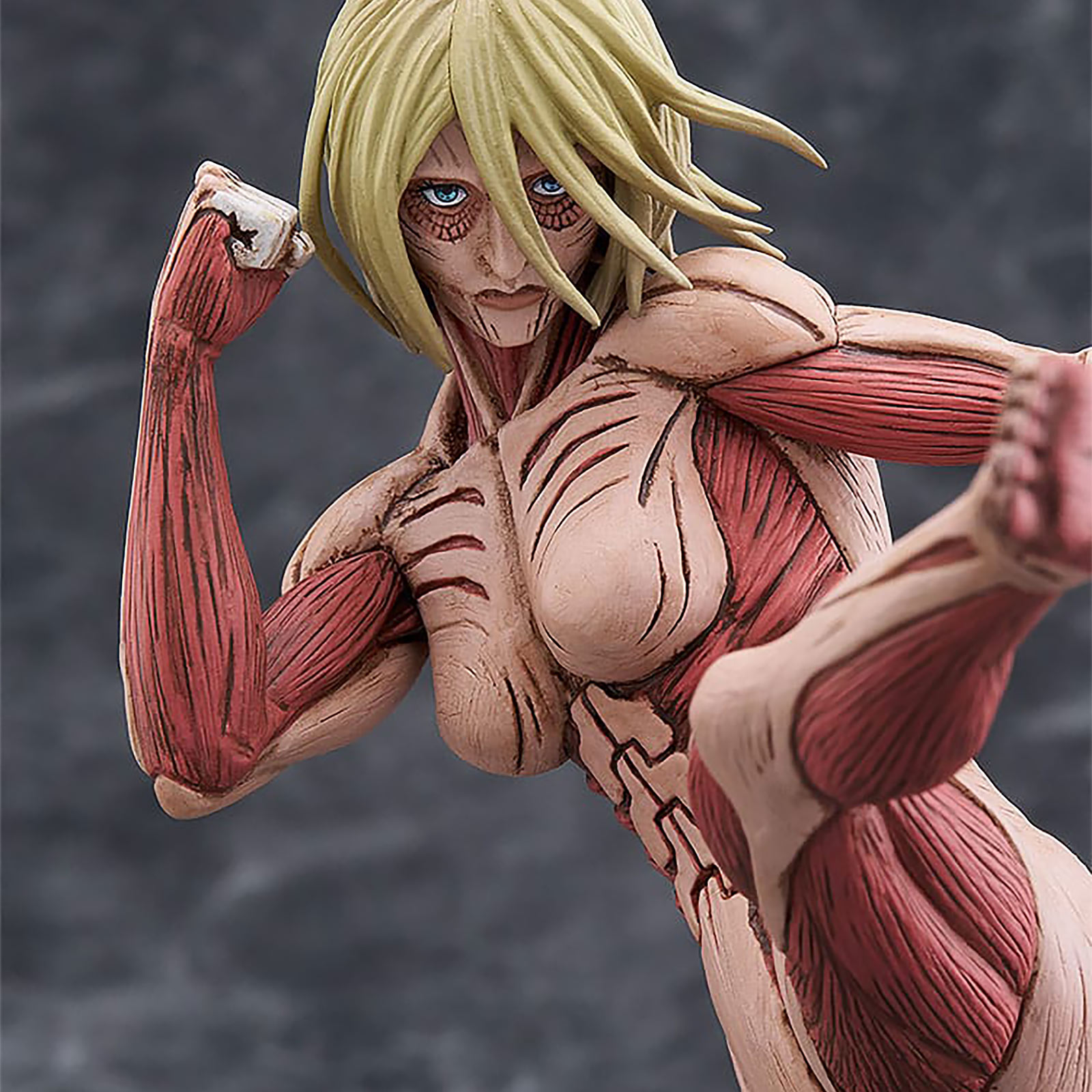 Attack on Titan - Figurine Annie Leonhart Version Titan Féminine