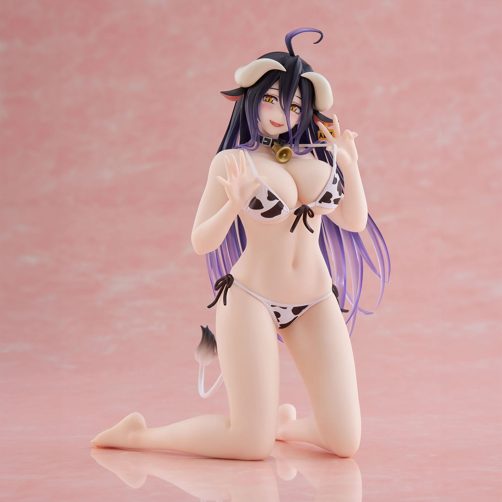 Overlord - Figura de Albedo Versión Traje de Baño con Estampado de Vaca