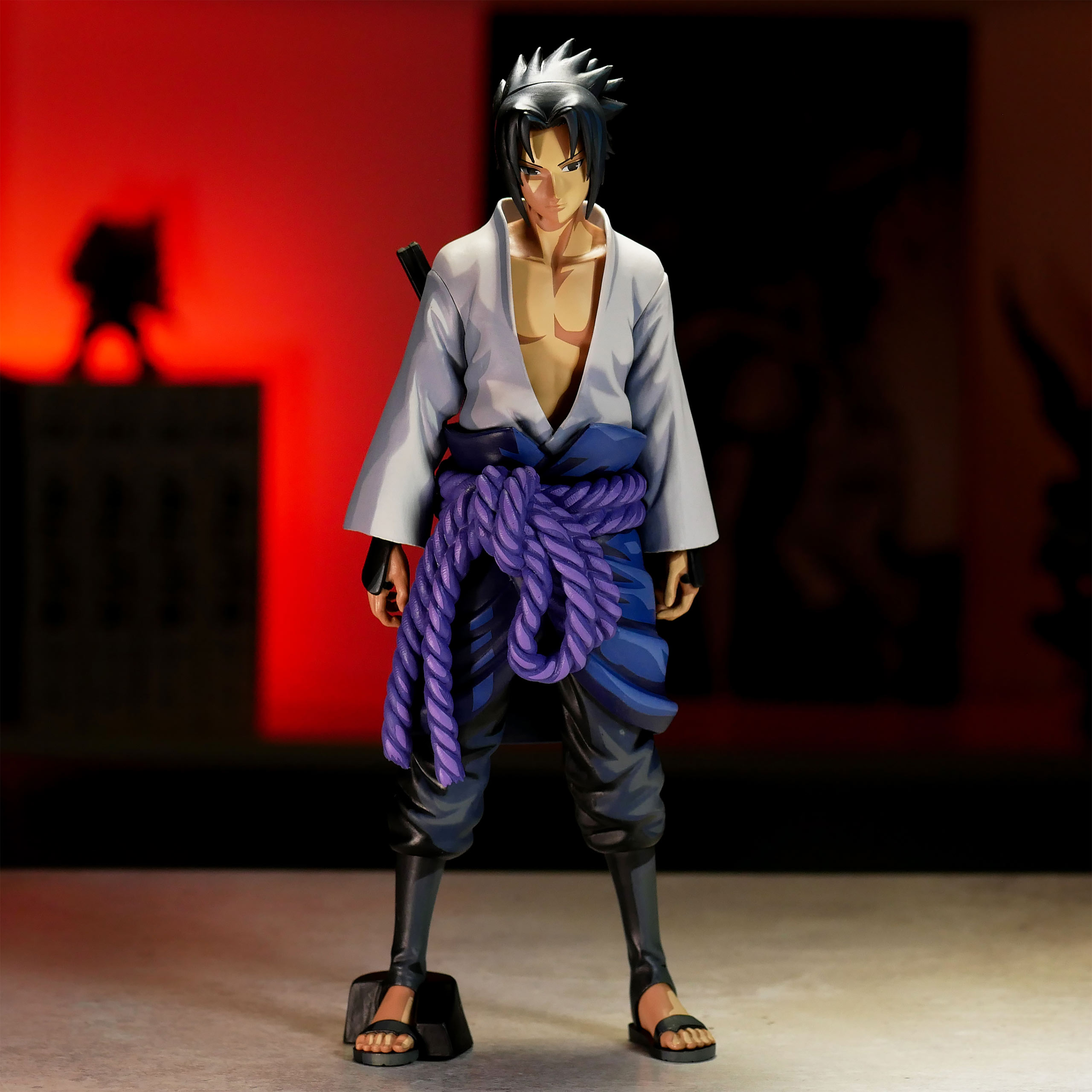 Naruto Shippuden - Sasuke Uchiha Shinobi Relations Figuur 28,8 cm