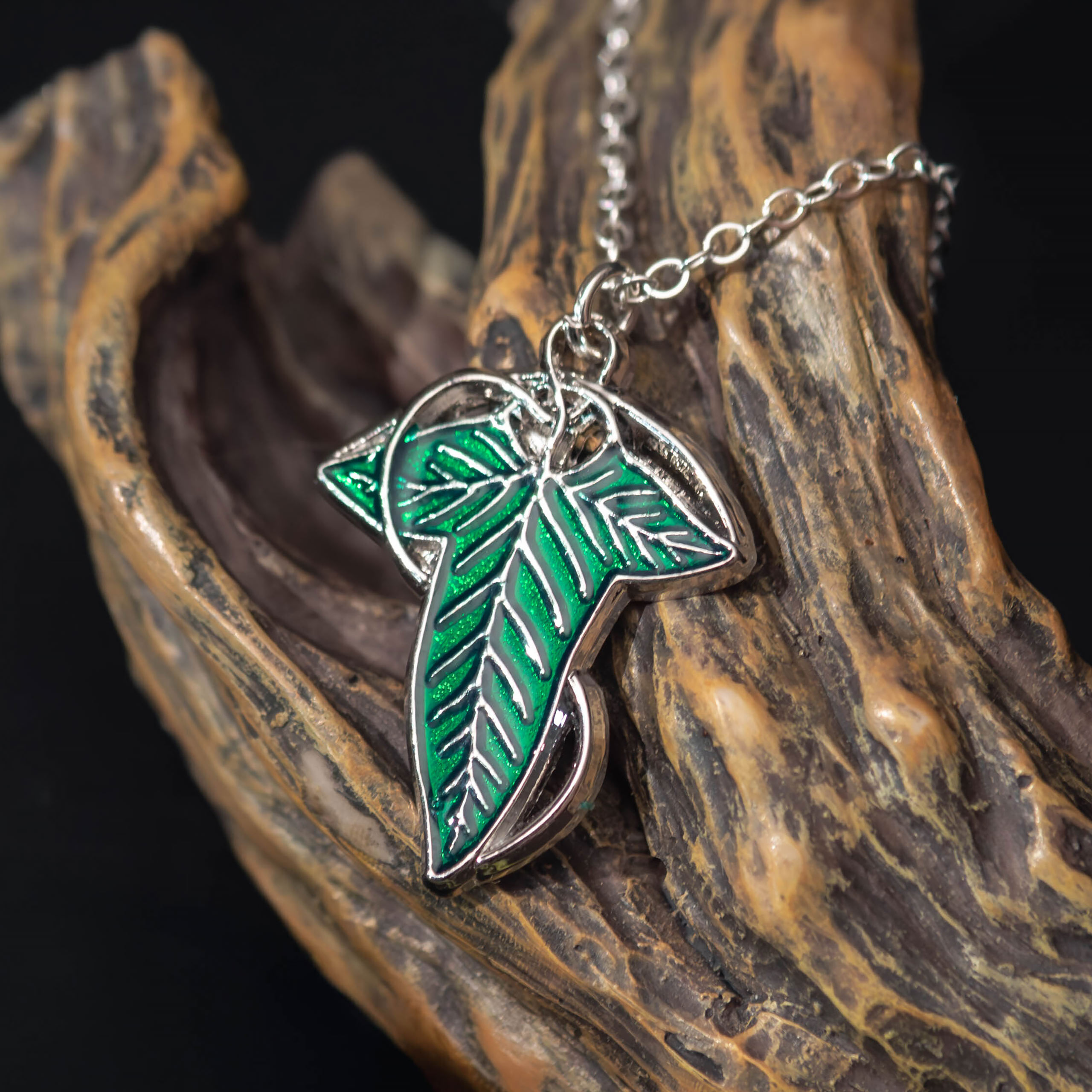 In de Ban van de Ring - Bladbroche sieradenset in cadeauverpakking