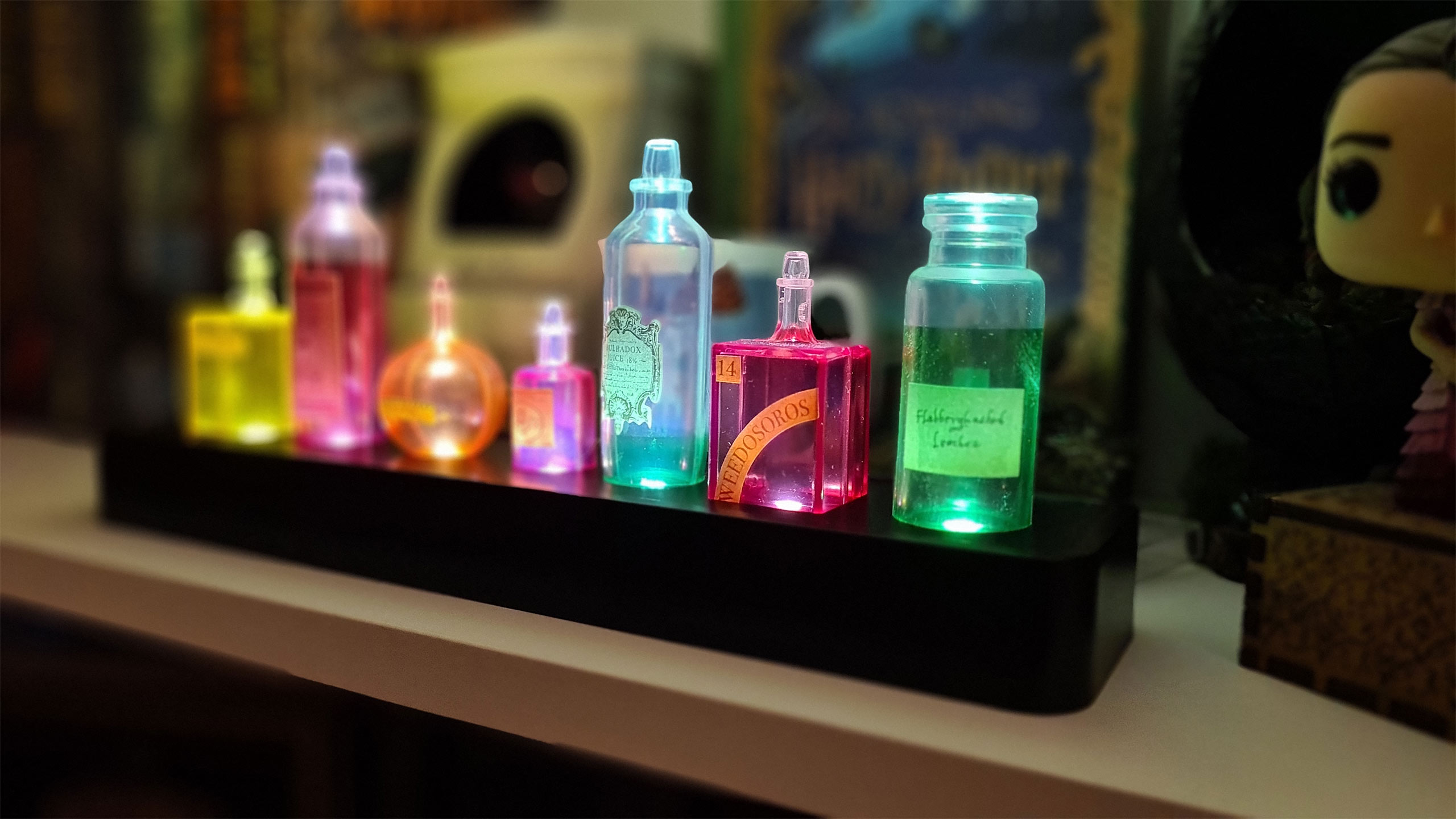 Harry Potter - Magic Potions Table Lamp