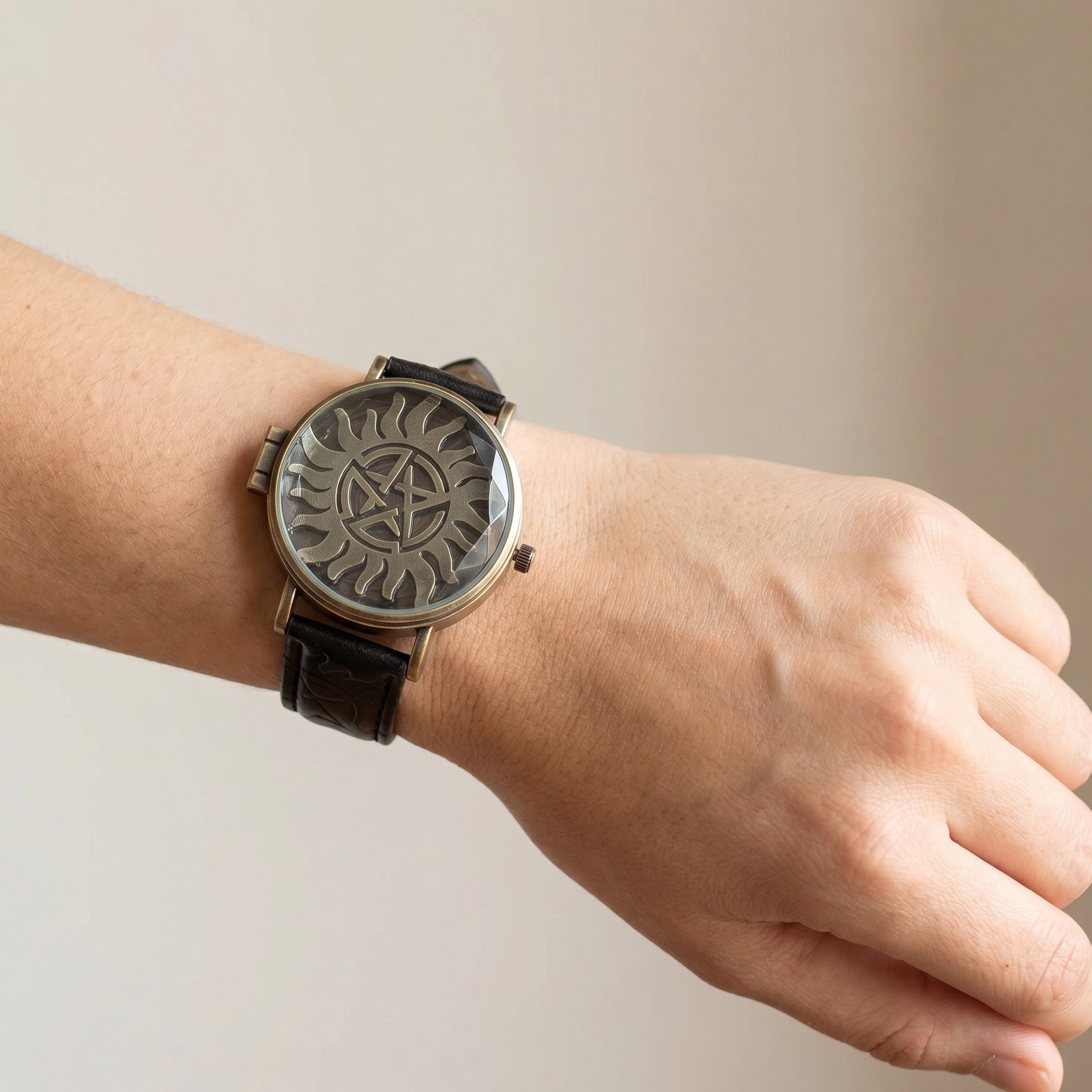 Supernatural - Reloj de Pulsera Anti Posesión