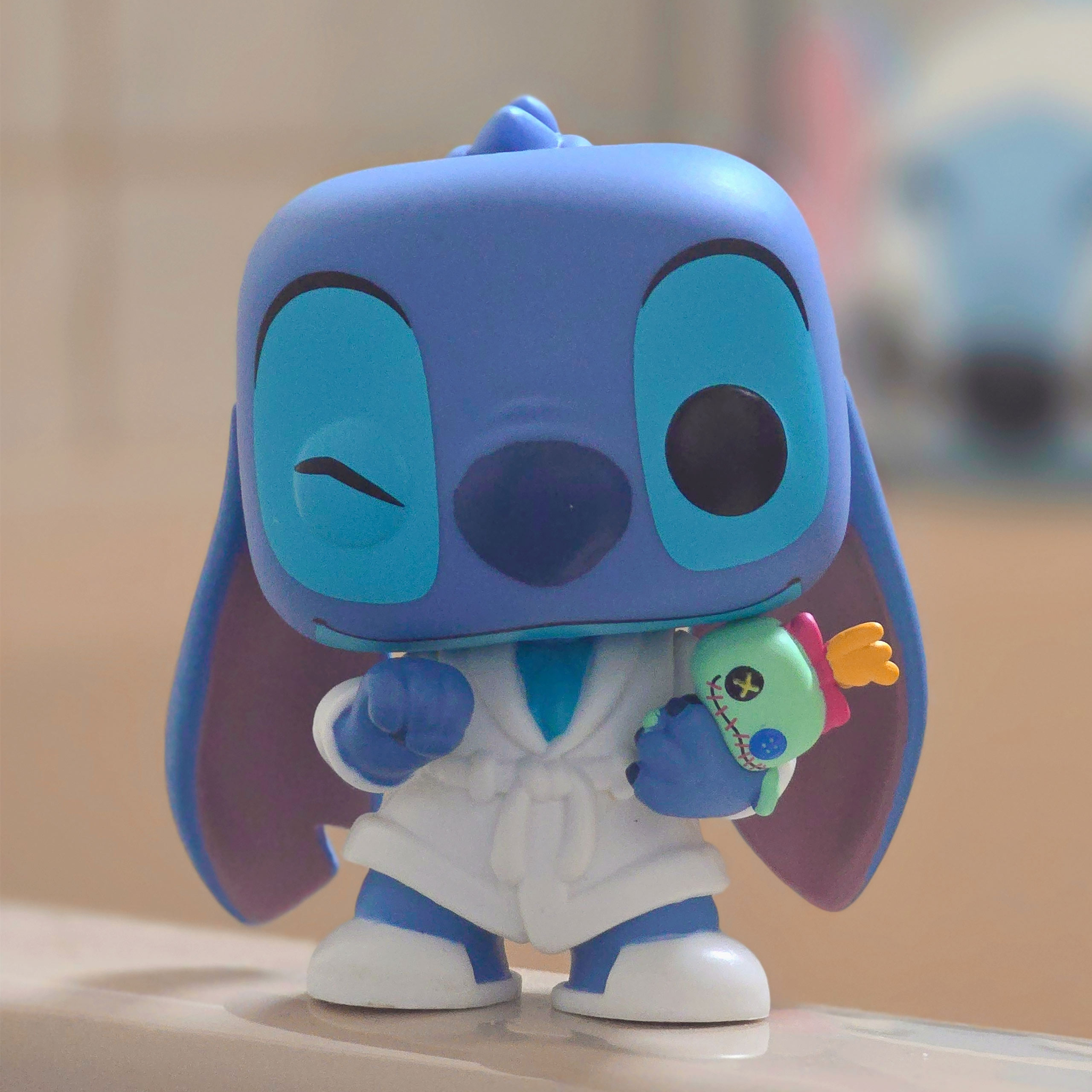 Funko Pop!-figur Stitch i morgonrock - Lilo & Stitch