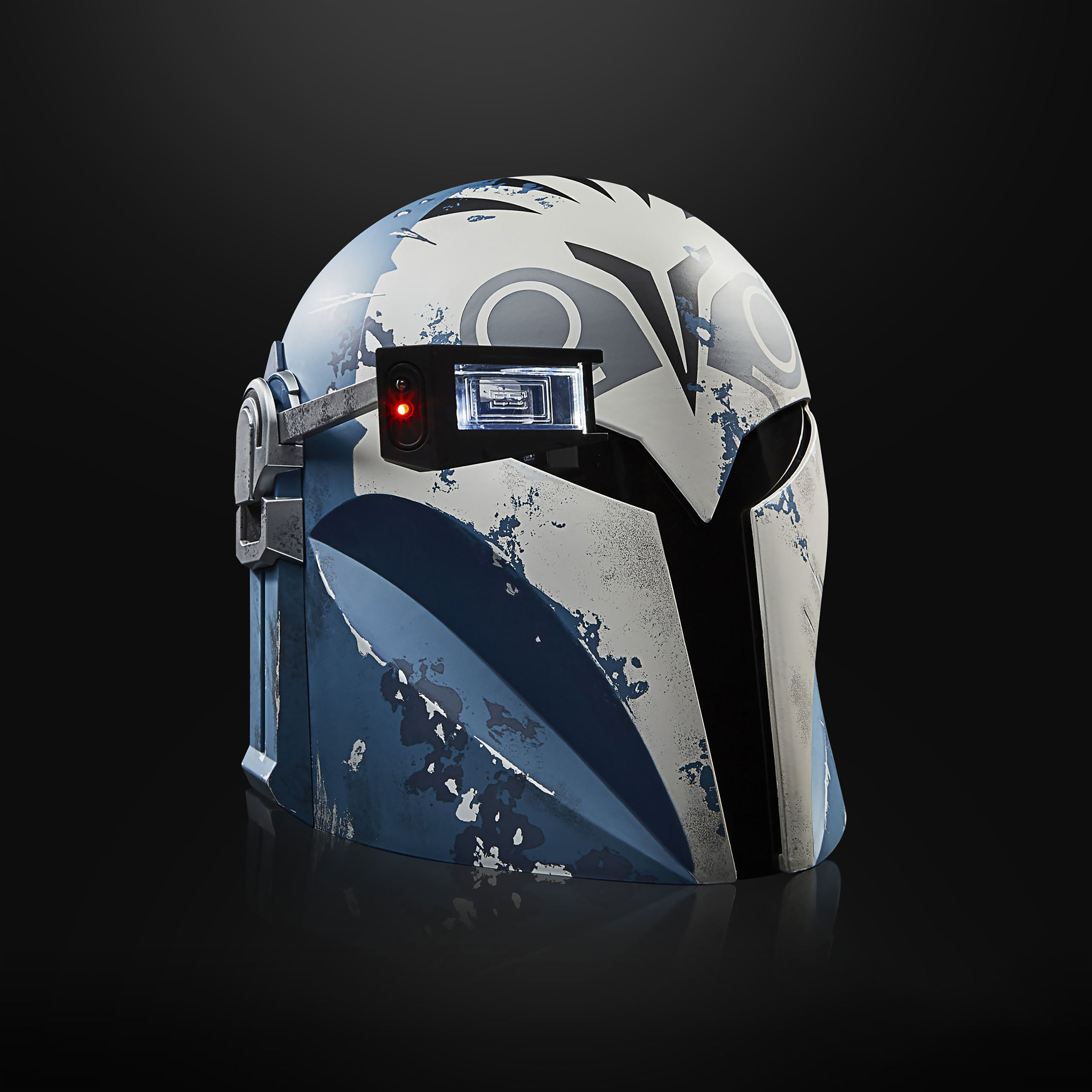 Bo-Katan Premium Helmet Replica Re-Armored with Light Effects - Star Wars The Mandalorian